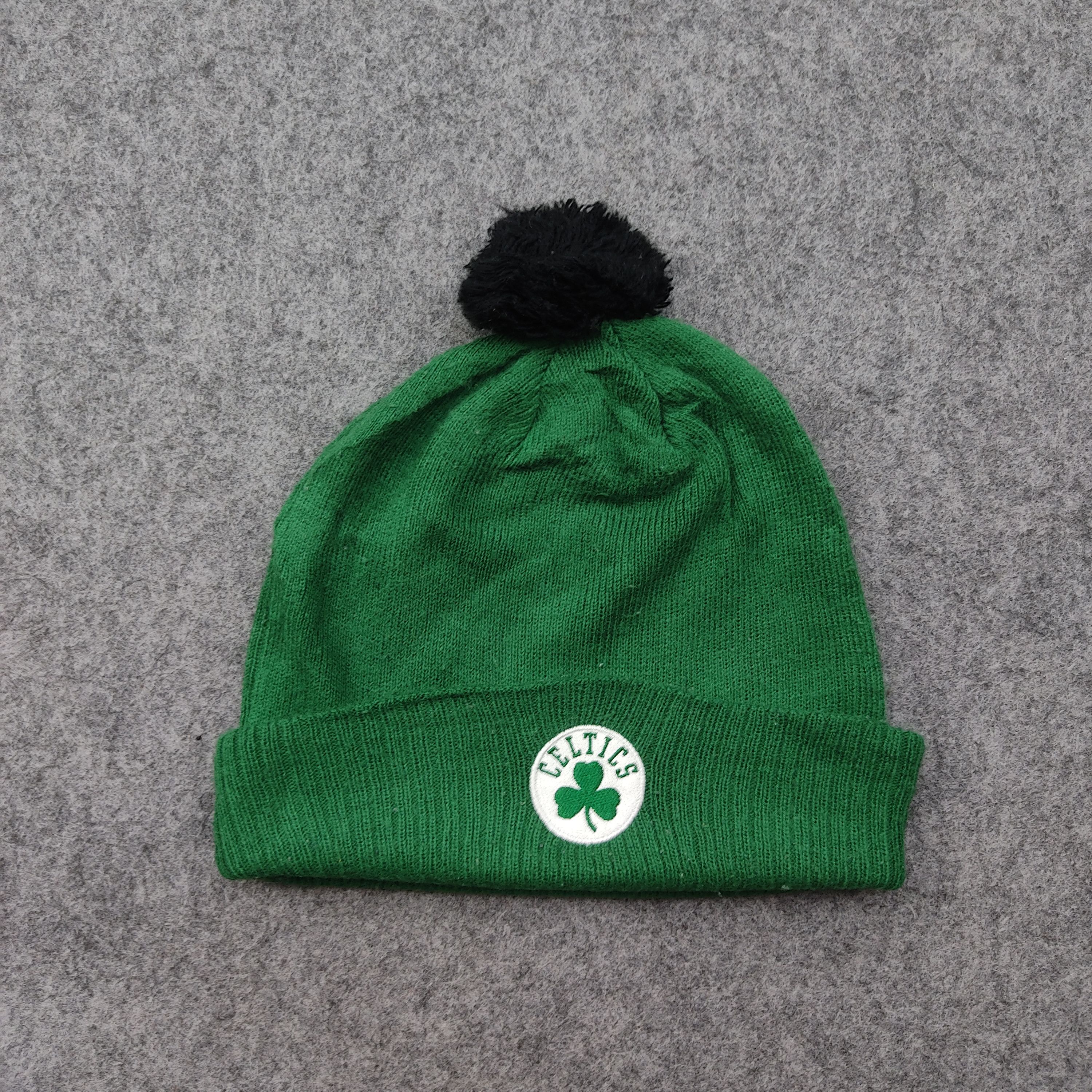 Adidas × NBA × Vintage NBA Boston Celtics by Adidas Beanie / Snow Hat / Snow Cap Size ONE SIZE - 1 Thumbnail