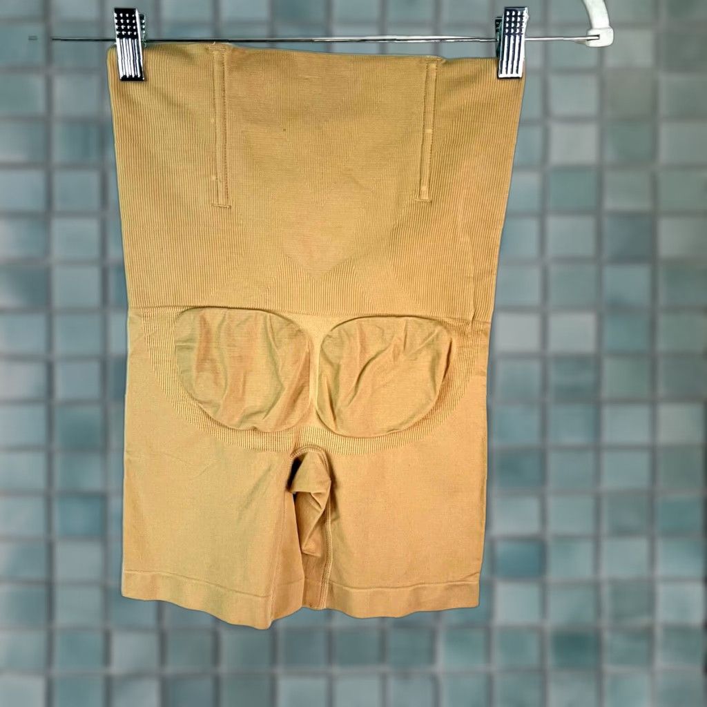 Vintage Women Shapewear Panty Padded Butt Lifter High Waist M Beige Spandex+Polyester Blended Fabric Size M Womens Size 32" / US 10 / IT 46 - 1 Thumbnail