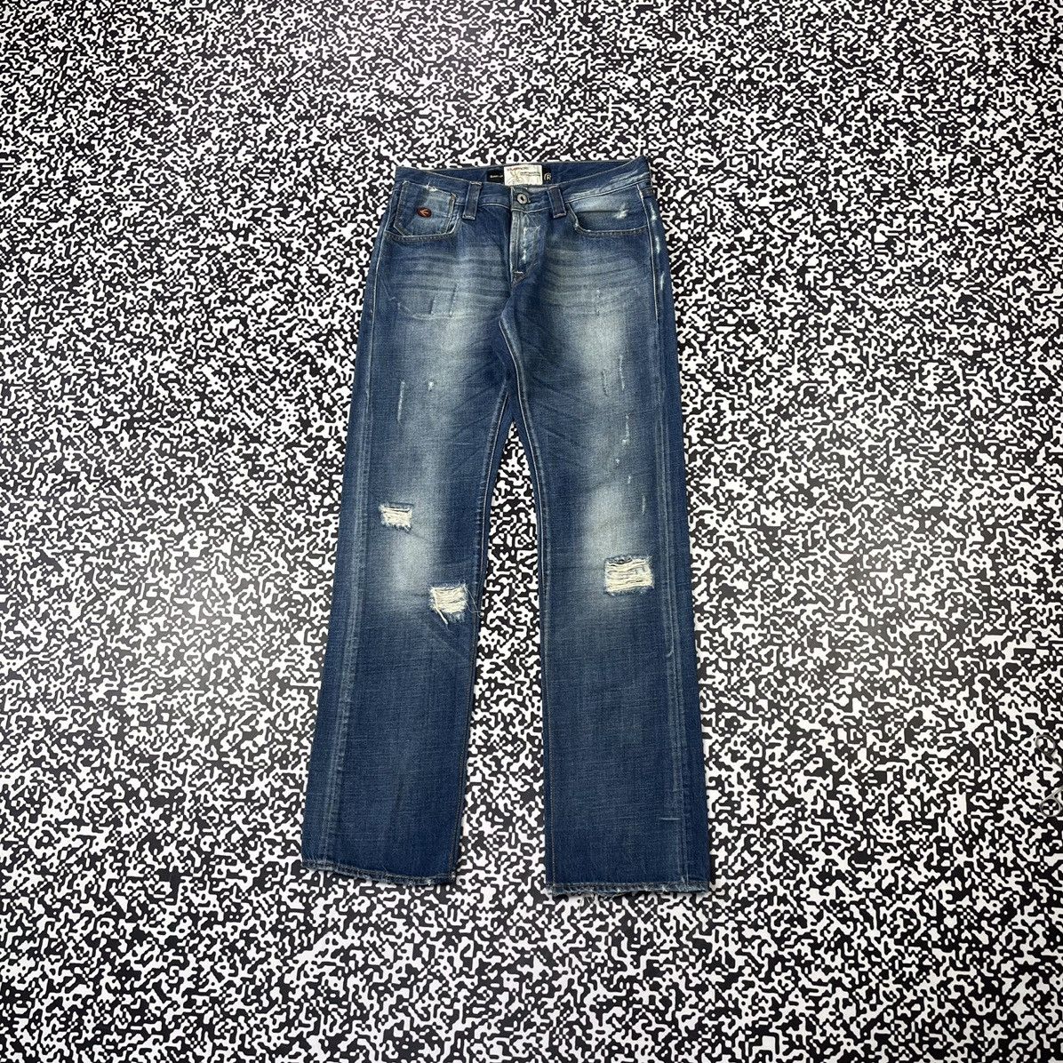 image of Vintage Y2K Energie Japanese Distressed Style Jeans Retro in Blue, Men's (Size 31)