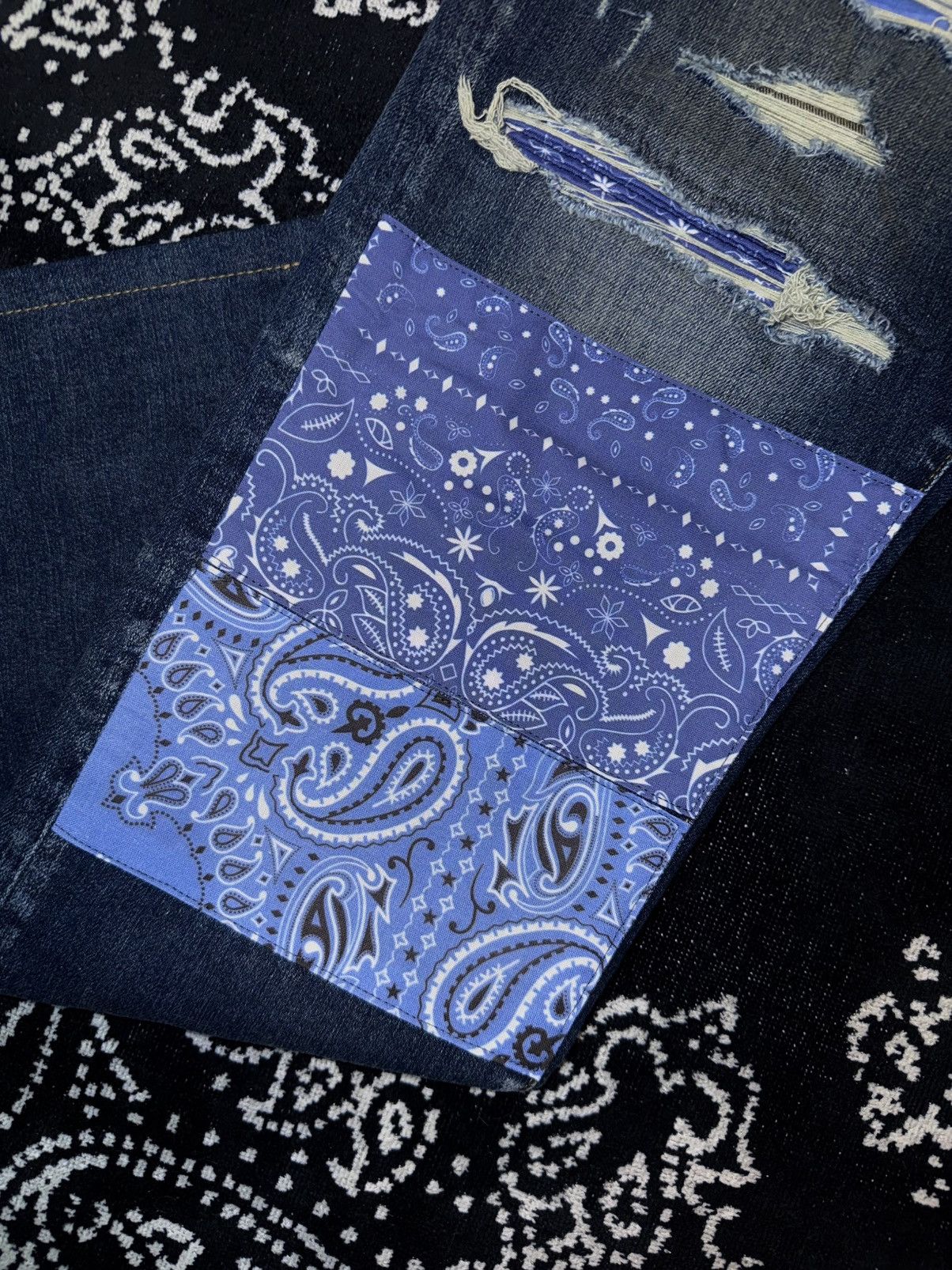 Amiri AMIRI BANDANA PURPLE PATCH JEANS Size US 36 / EU 52 - 6 Thumbnail