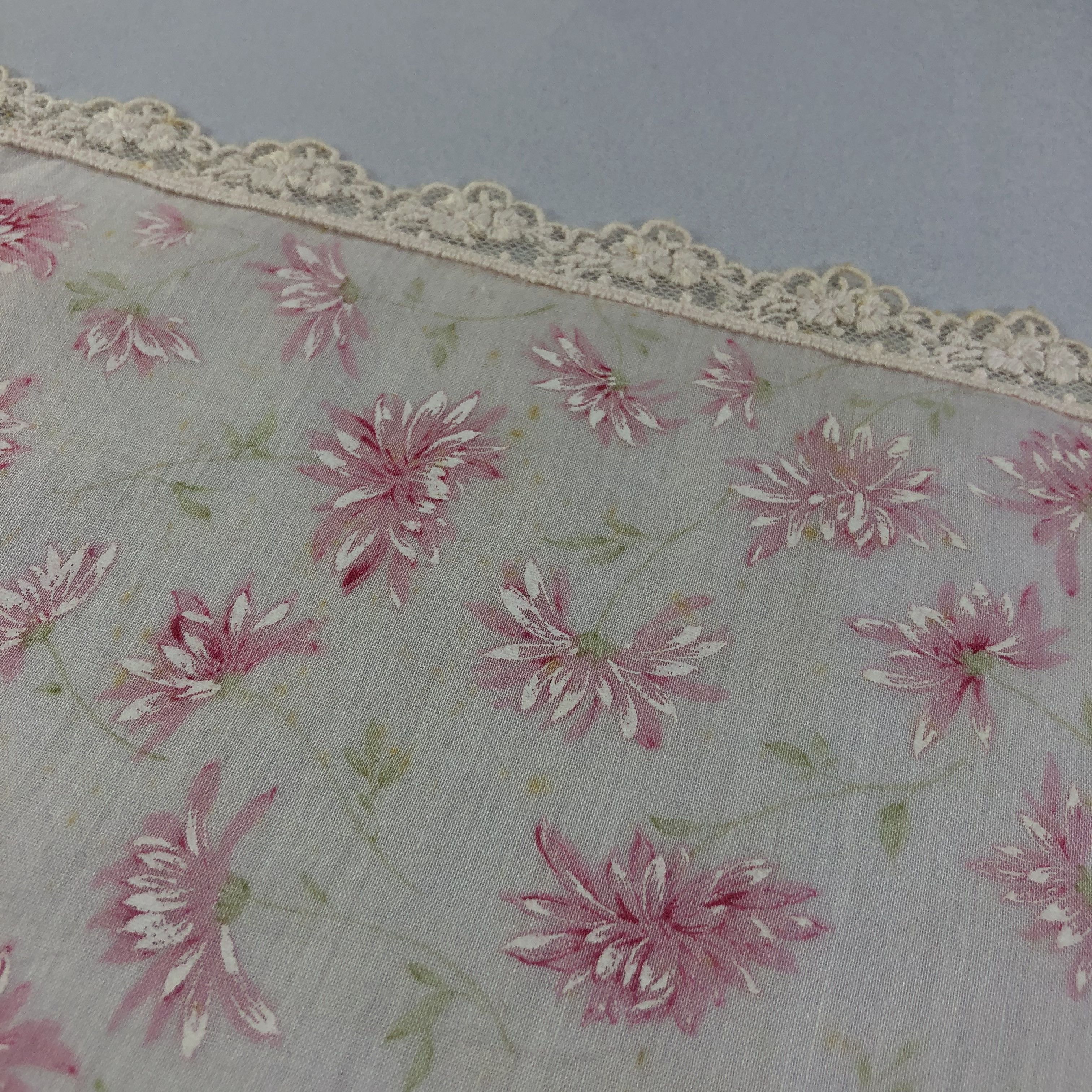 Nina Ricci Nina Ricci Floral Handkerchief Neckerchief Bandana H2004 Size ONE SIZE - 9 Thumbnail