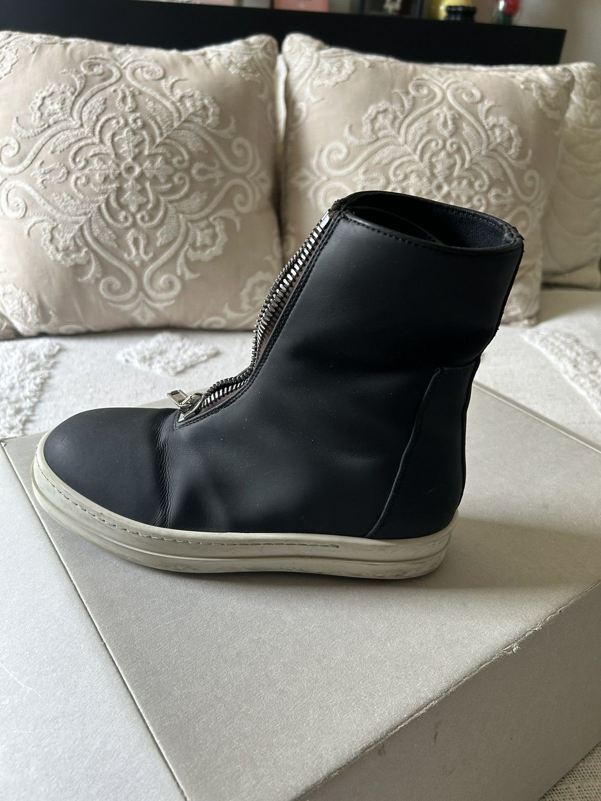 Rick Owens Drkshdw Rick Owens DRKSHDW Front Zip Sneaker Size US 7.5 / IT 37.5 - 1 Thumbnail