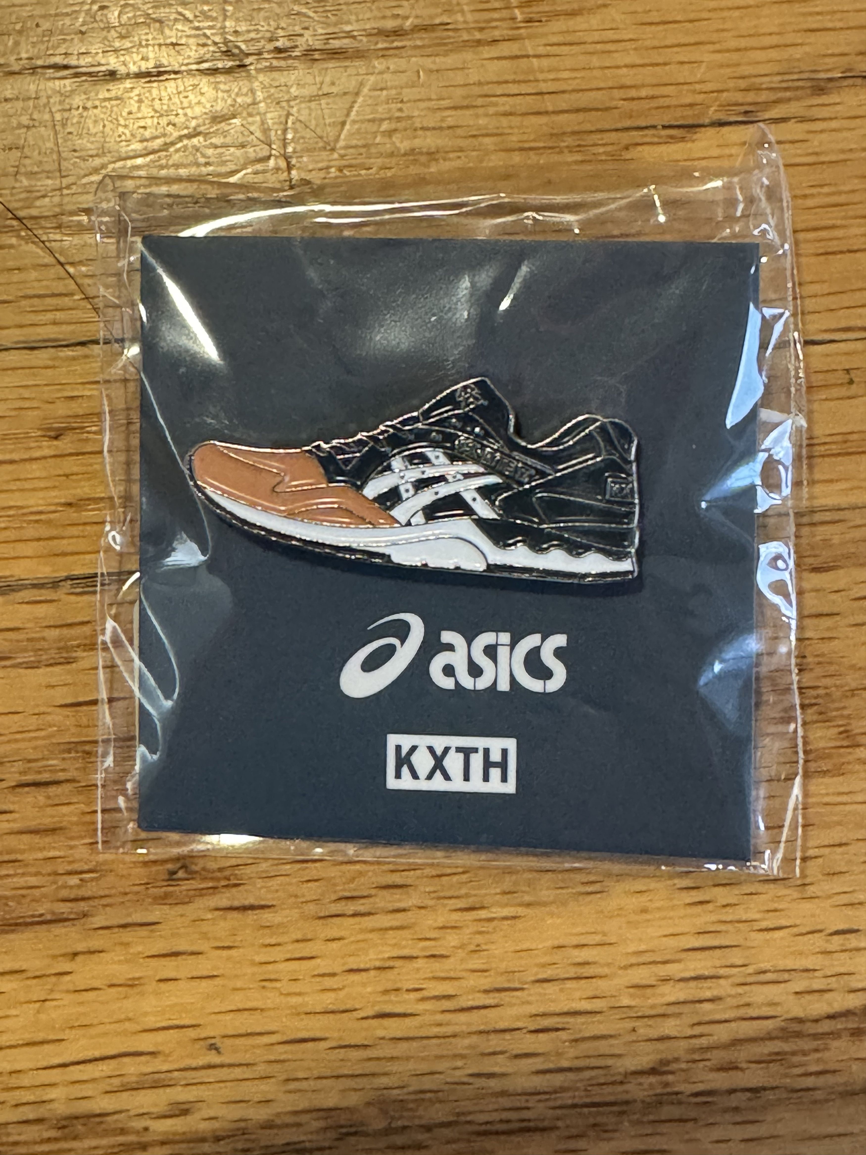 Asics × Kith Kith Asics Gel Lyte V Salmon Toe - Size 5 (Women's size 6.5) Size US 5 / EU 37 - 11 Thumbnail