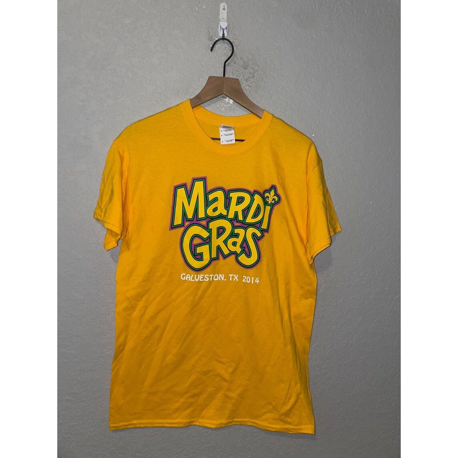 Gildan Mardi Gras Galveston Shirt TX Texas Shirt Tee 2014 M Medium Size US M / EU 48-50 / 2 - 1 Thumbnail