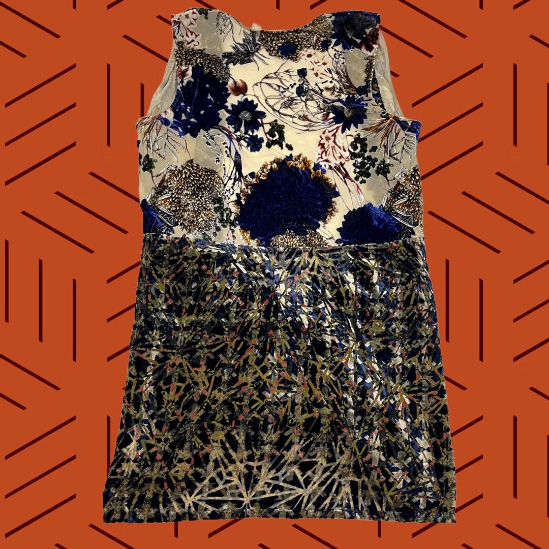 Vintage VINTAGE? No. LOGO Lavish Womens S Velvet Sheer Blue Floral Open Front Tunic Top Sleeveless Size S / US 4 / IT 40 - 1 Thumbnail