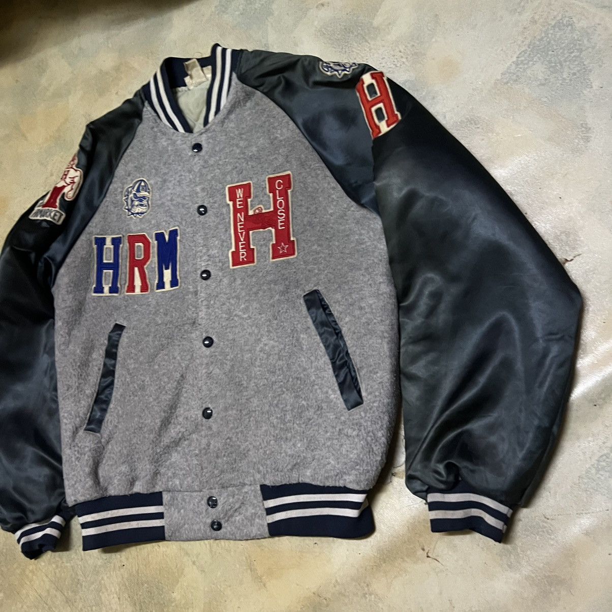 Japanese Brand Vintage HR Market Distressed Varsity Jacket Size US S / EU 44-46 / 1 - 3 Thumbnail
