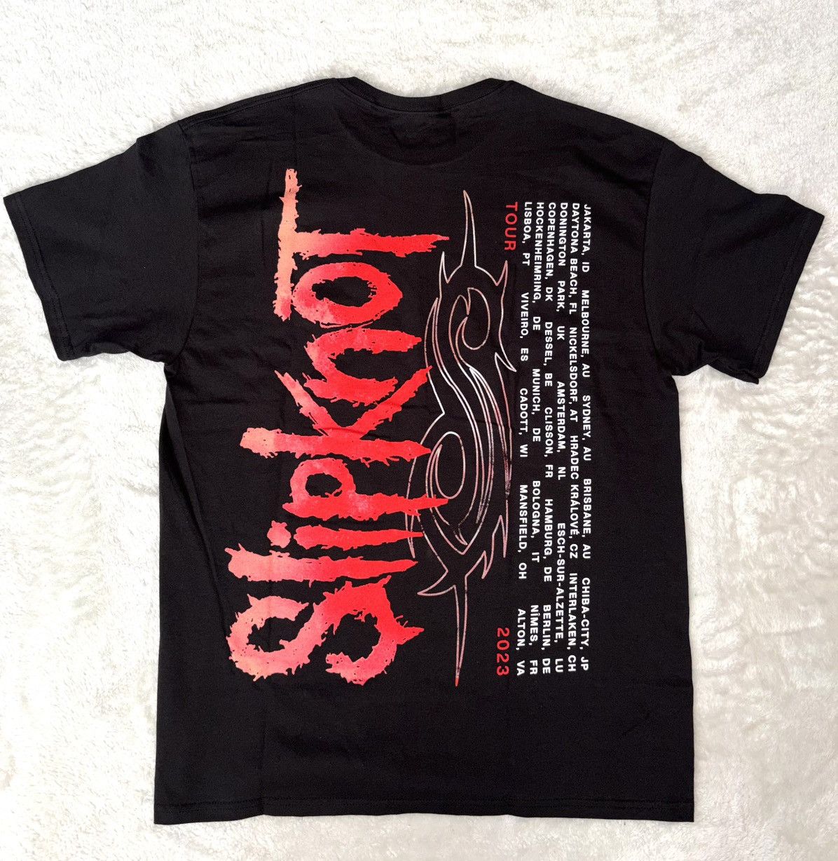 Slipknot Very Rare Sold out Slipknot tour merch shortsleeve Size US L / EU 52-54 / 3 - 3 Thumbnail