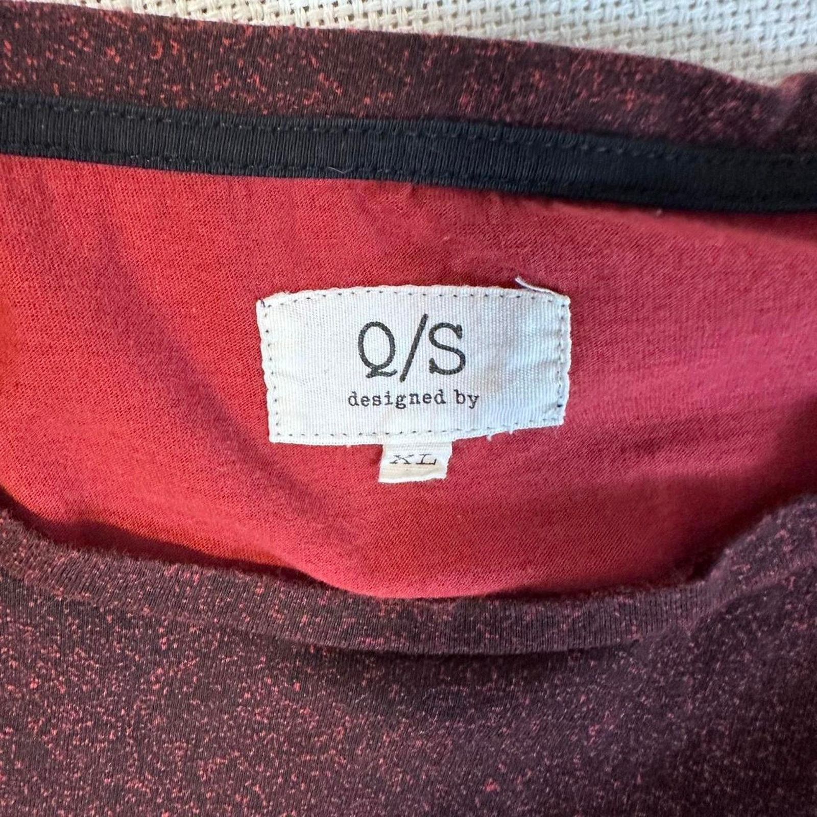 Other Burgundy and red qs top Size US XL / EU 56 / 4 - 6 Thumbnail