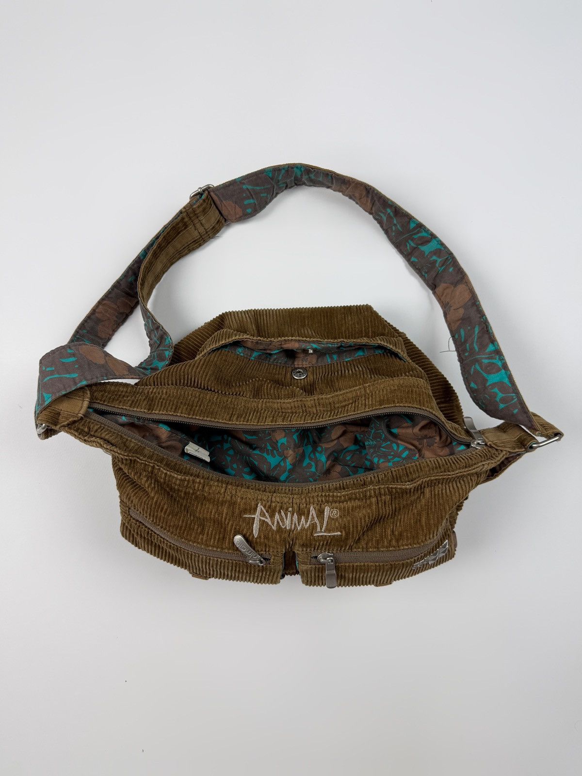 Other Y2K Vintage Animal Olive Corduroy Cargo Crossbody Bag Size ONE SIZE - 7 Thumbnail