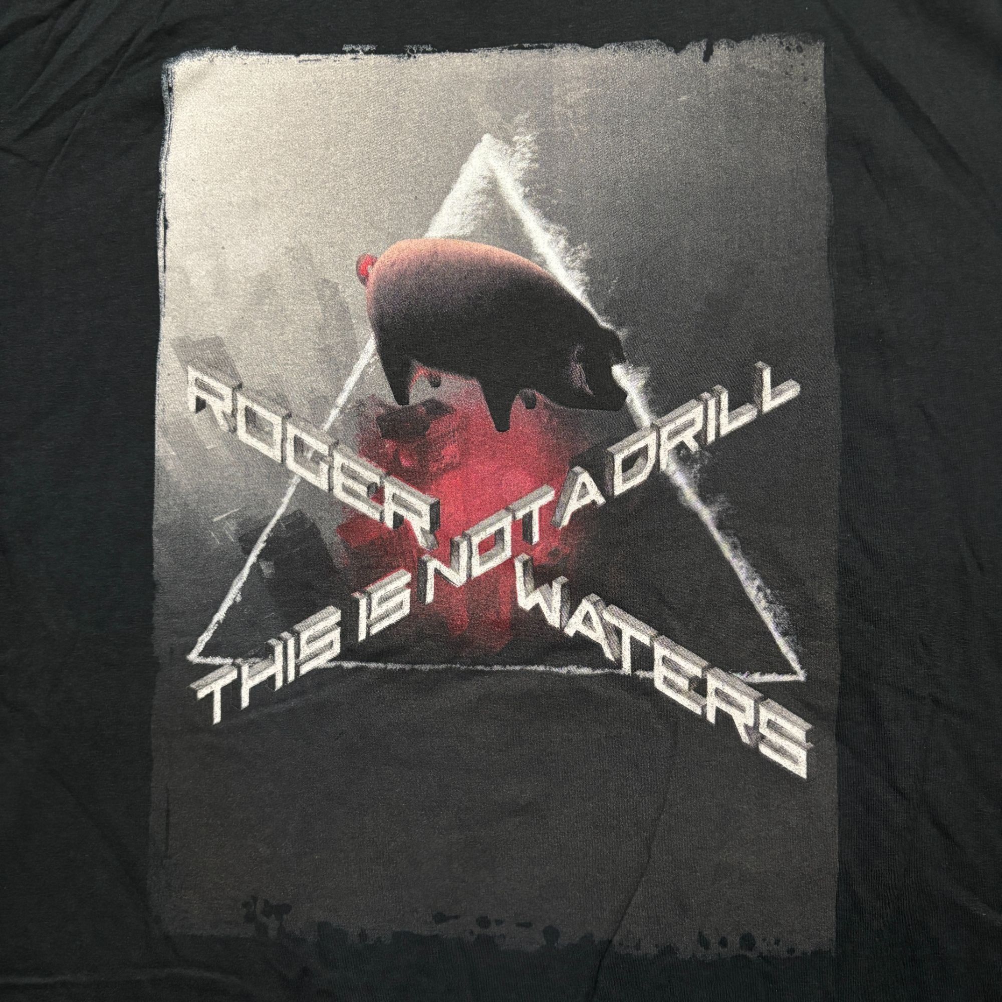 Band Tees Roger Waters This is Not a Drill Rock Tour Tee XL Size US XL / EU 56 / 4 - 2 Thumbnail