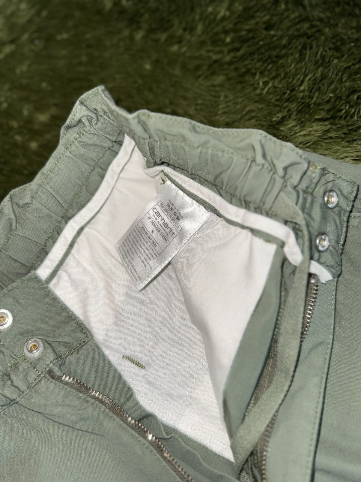 Carhartt Wip [S] Carhartt WIP Women’s Denver Cargo Shorts Olive Size US 29 - 4 Thumbnail