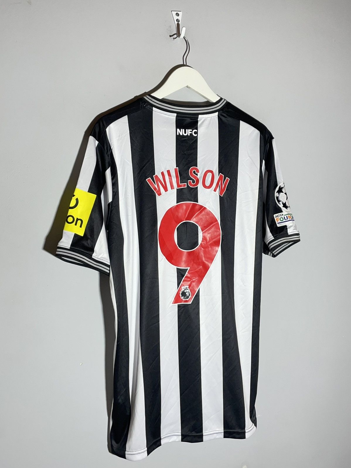Castore #9 Callum Wilson Newcastle United Castore 2023/24 Jersey Size US XXL / EU 58 / 5 - 1 Thumbnail
