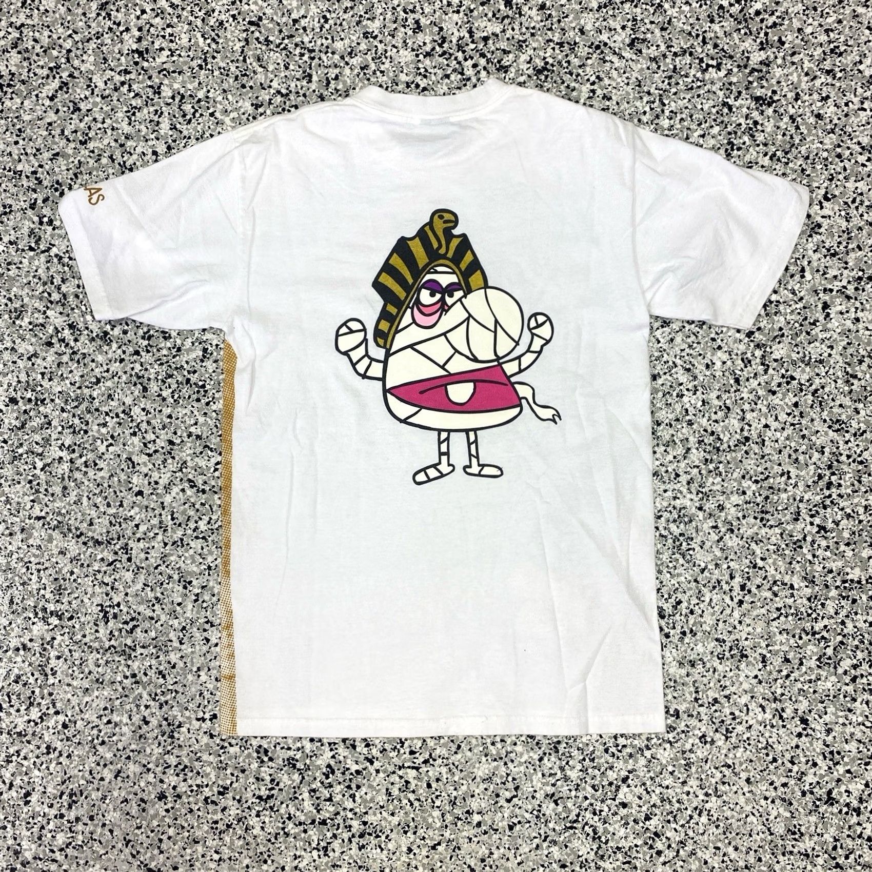 Vintage VINTAGE Stussy Shirt Mummy Pyramids Egyptian REAS Todd James S White Mens Small T-Shirt RARE Size US S / EU 44-46 / 1 - 5 Thumbnail