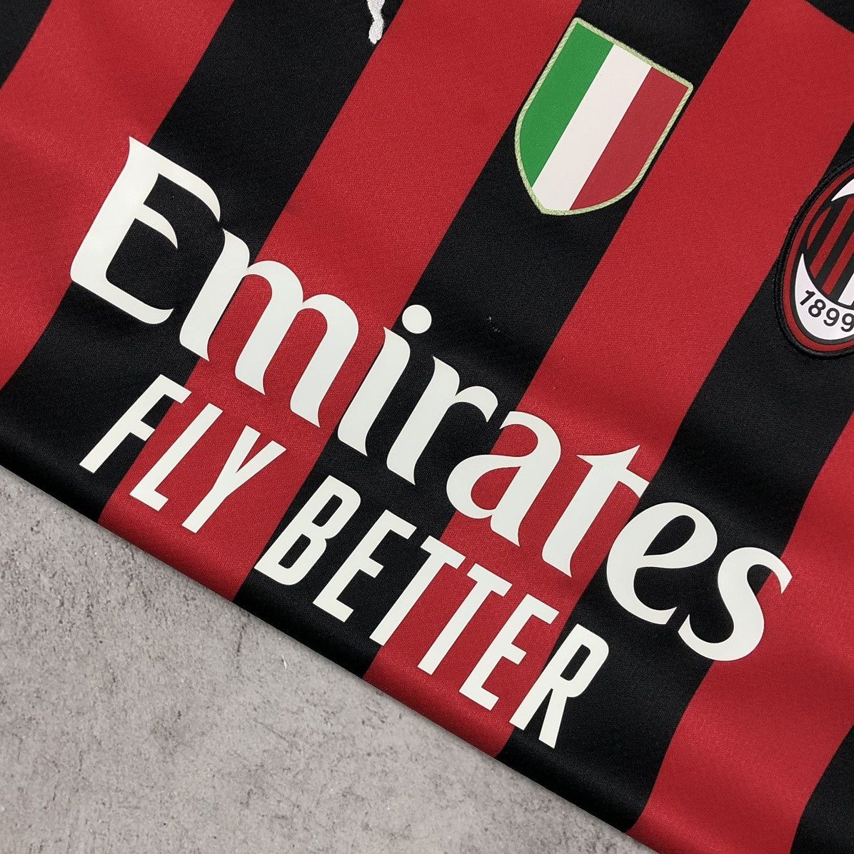 Puma AC Milan 2022-2023 Puma Home Soccer Jersey Kit Size US M / EU 48-50 / 2 - 2 Thumbnail