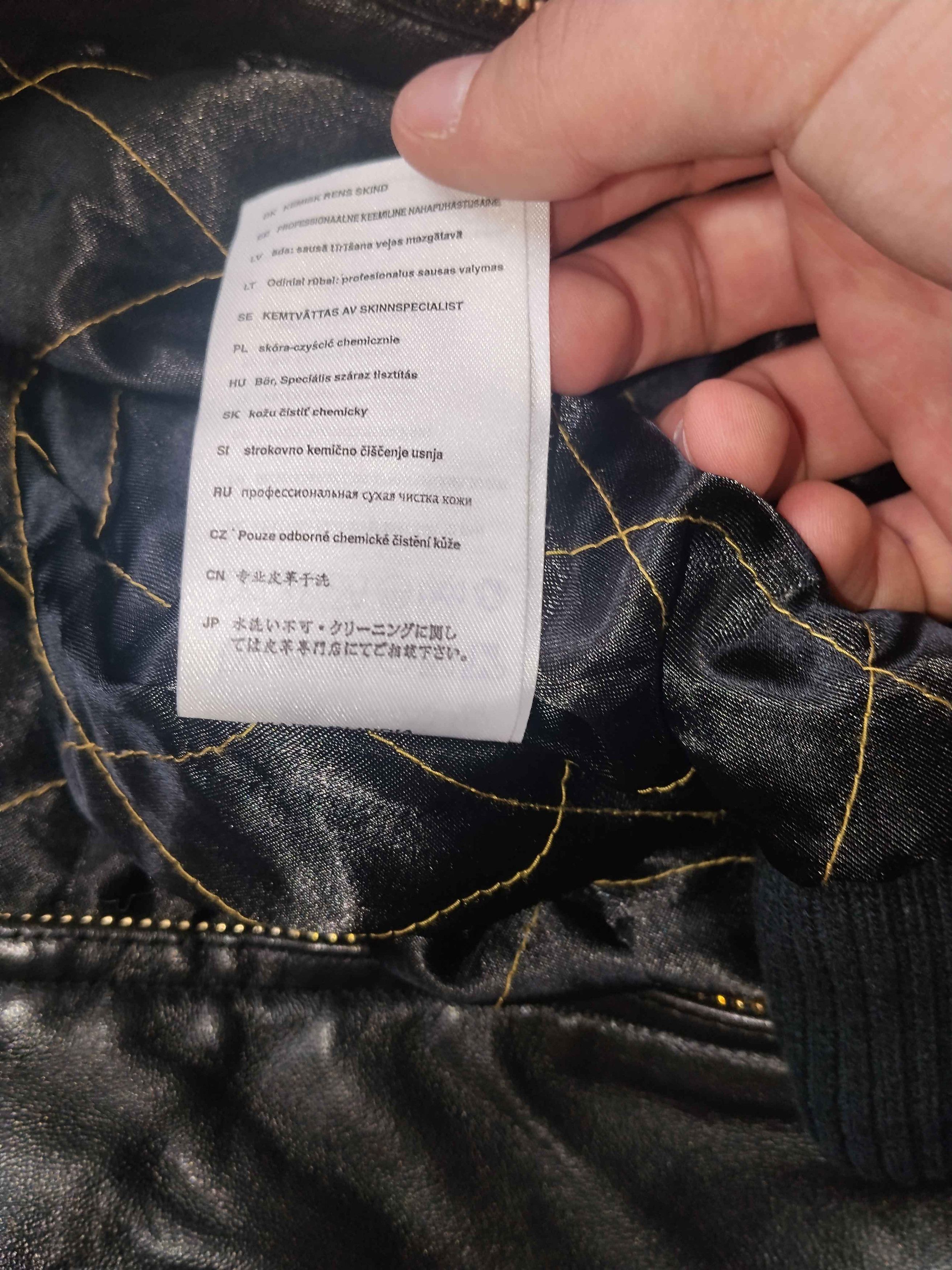 Carhartt Vintage Rare 2008-2009 Carhartt Black Bomber Leather Jacket Size S / US 4 / IT 40 - 6 Thumbnail