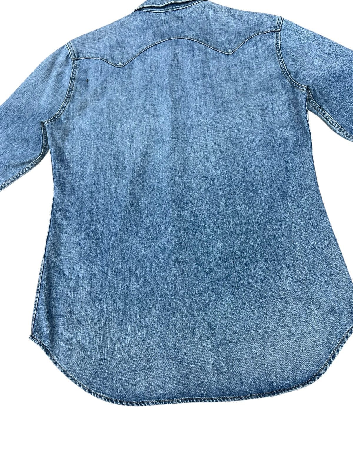 Levi's VTG 2002 Levi’s Red Tab Distressed Fade Denim Western Shirt Size US M / EU 48-50 / 2 - 21 Thumbnail