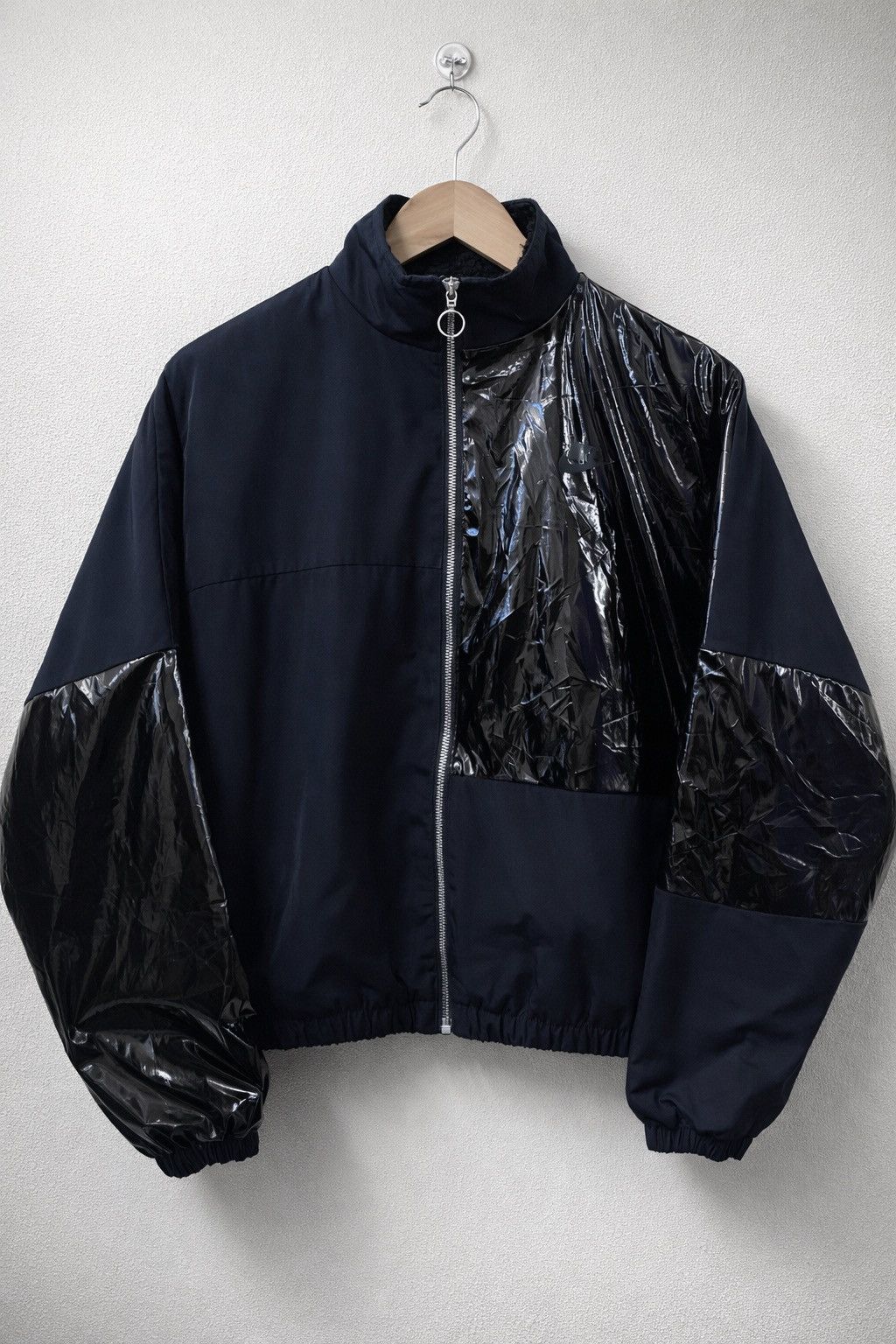 Nike Nike Black Puffer Jacket Glossy Panel Nylon Size S / US 4 / IT 40 - 1 Thumbnail
