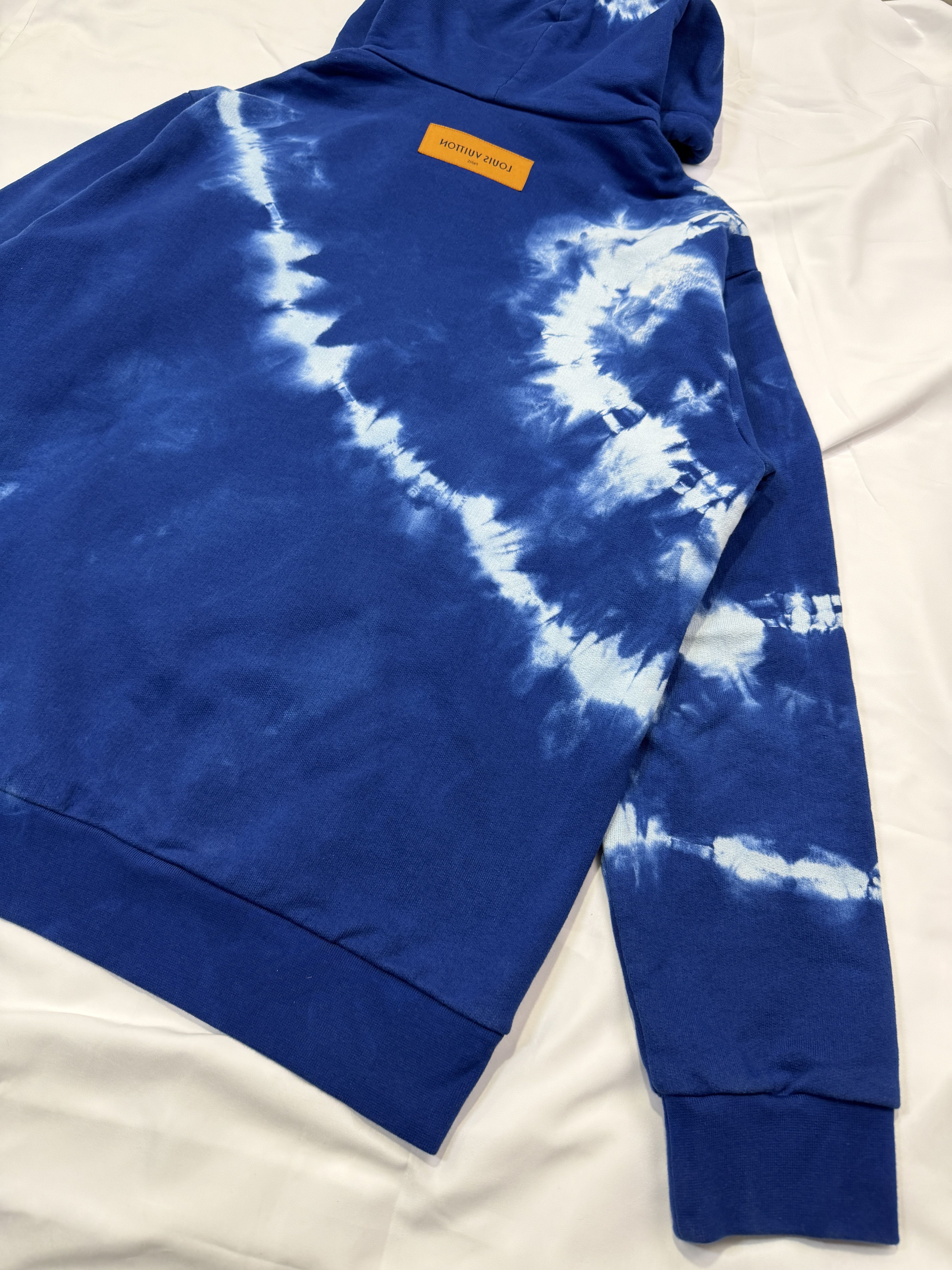 Louis Vuitton Louis Vuitton LV Tie Dye Blue Hoodie Size US L / EU 52-54 / 3 - 9 Thumbnail