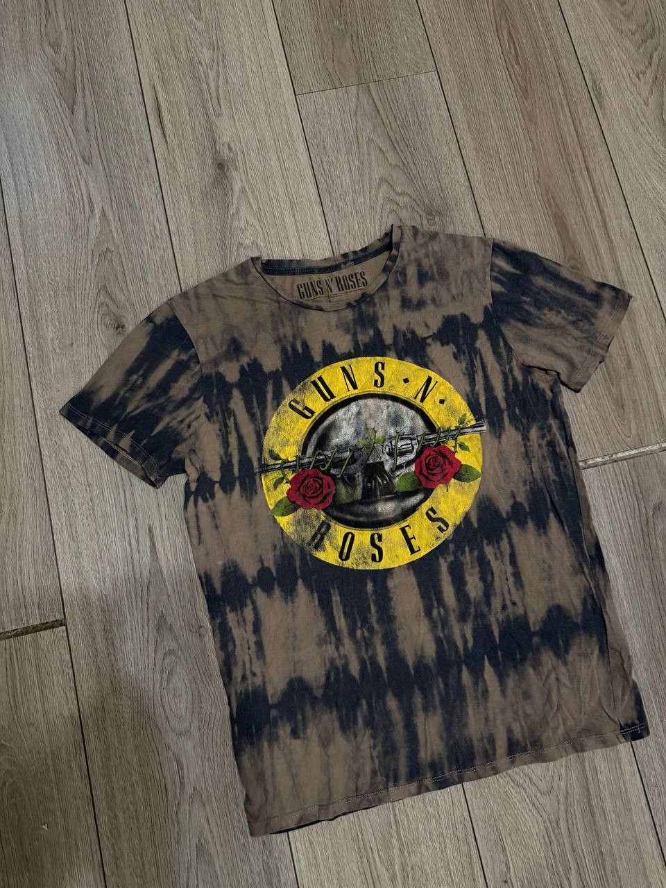 Guns N' Roses Guns N Roses T-shirt MEns Size S Multicolor 2021 Size US S / EU 44-46 / 1 - 2 Thumbnail