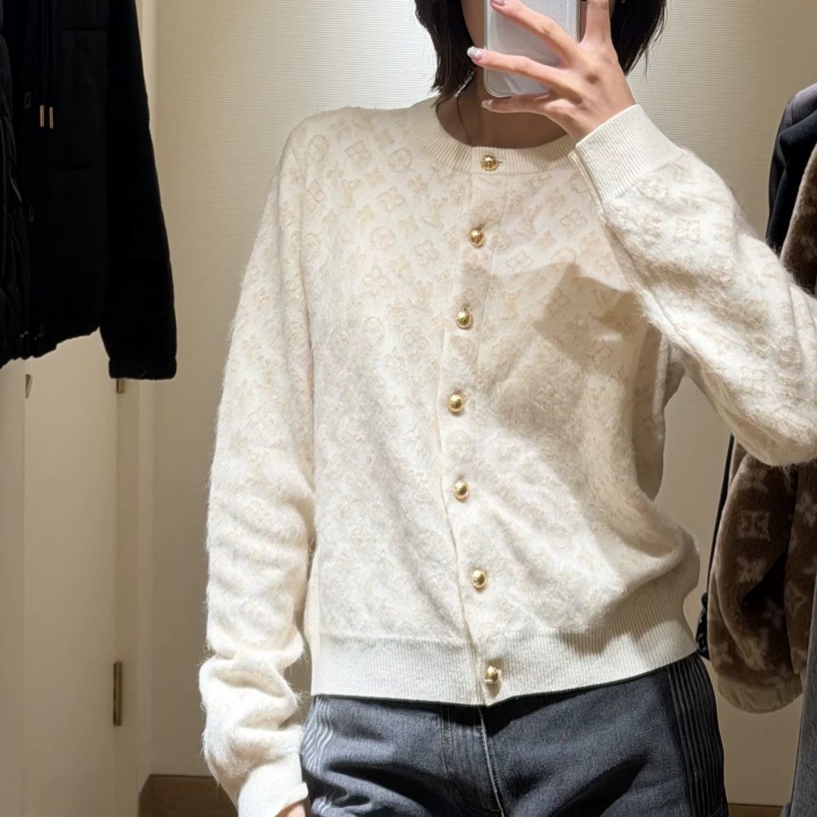 Louis Vuitton LV 26SS All Over Logo Wool Knit Cardigan XS Size XS / US 0-2 / IT 36-38 - 6 Thumbnail