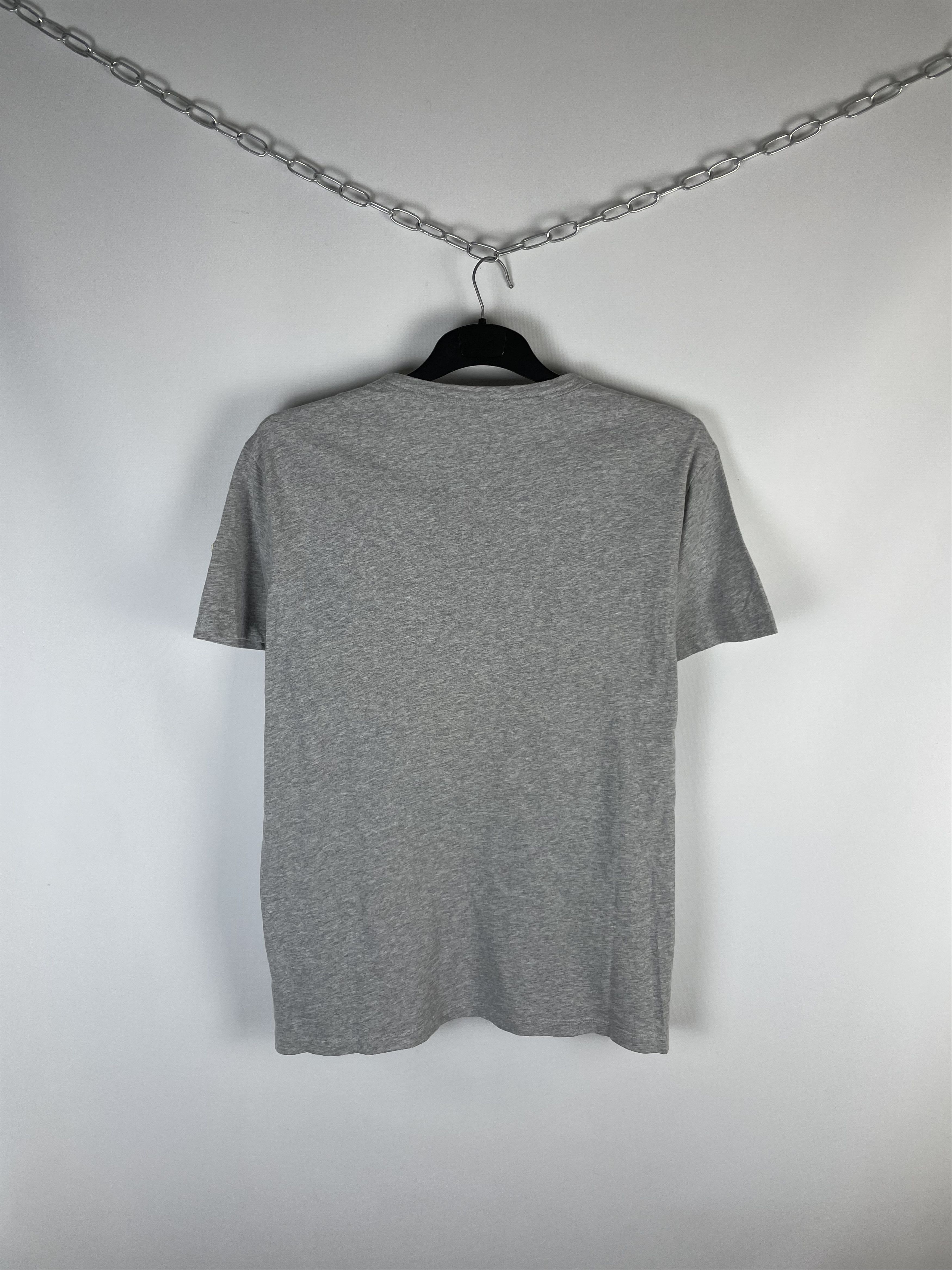 Moncler Moncler T-shirt Size US L / EU 52-54 / 3 - 10 Thumbnail