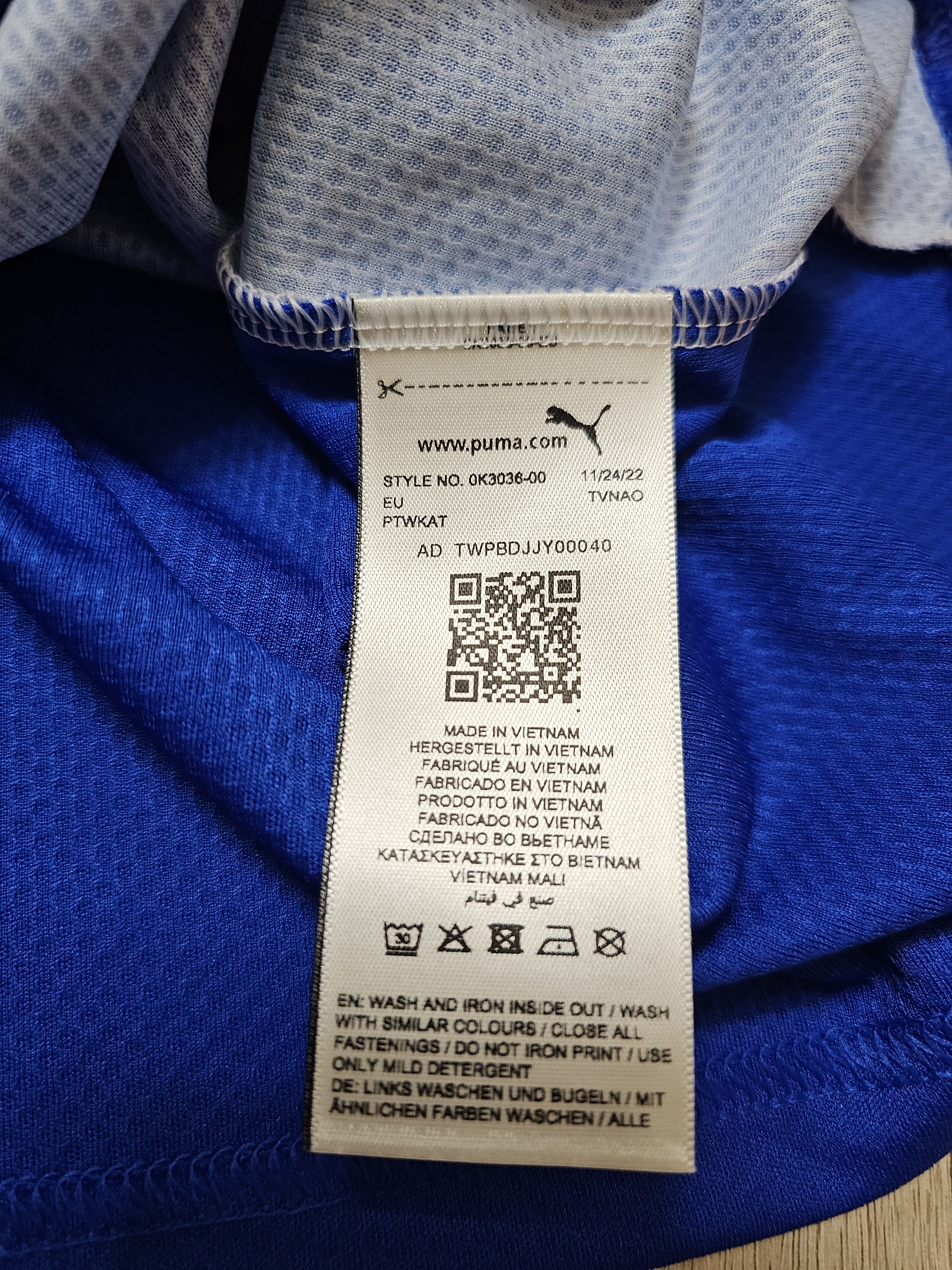 Puma WIGAN ATHLETIC 2022 2023 HOME FOOTBALL SHIRT SOCCER JERSEY Size US M / EU 48-50 / 2 - 8 Thumbnail