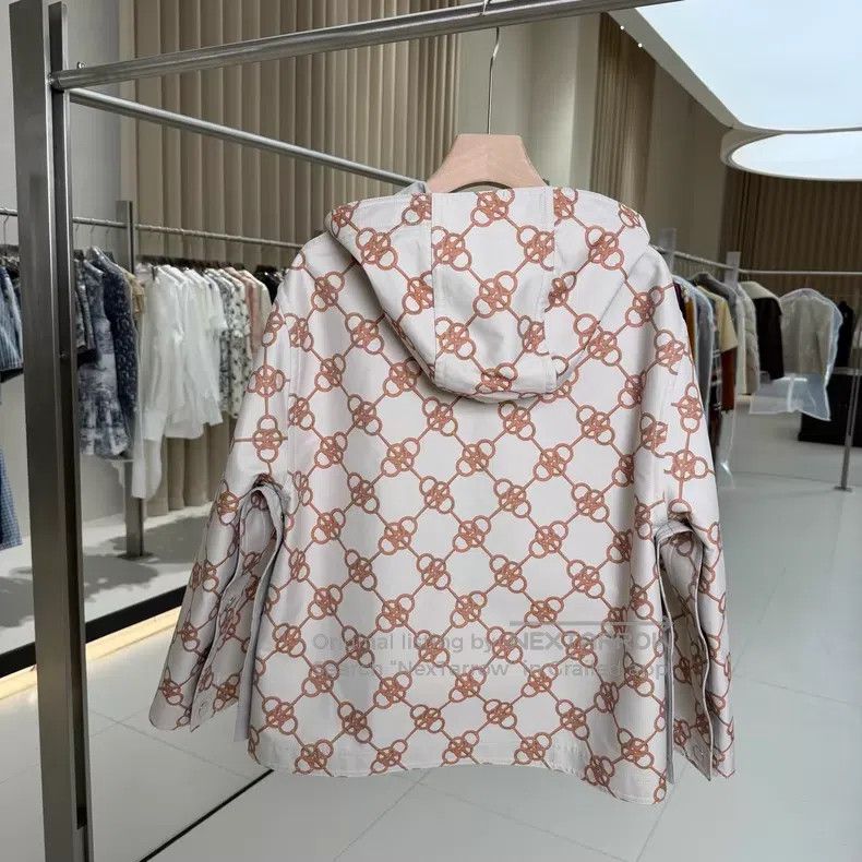 Hermes Hermes Patterned Totem Print Windbreaker Size XXS / US 00 / IT 34 - 2 Thumbnail