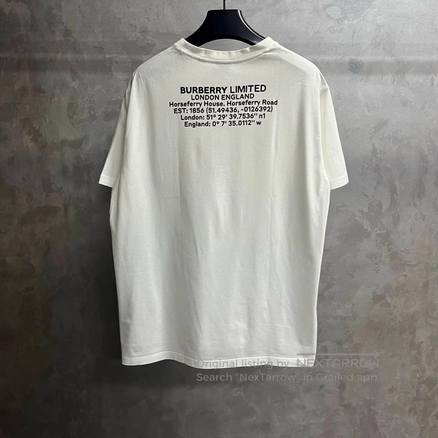 Burberry Burberry White Solid Crew Neck T. Size US L / EU 52-54 / 3 - 5 Thumbnail