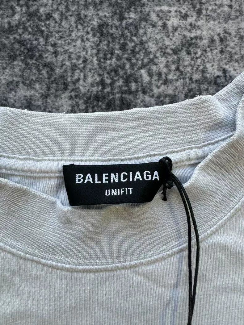 Balenciaga Balenciaga Flame logo splashing ink to make old rock short Size US L / EU 52-54 / 3 - 3 Thumbnail
