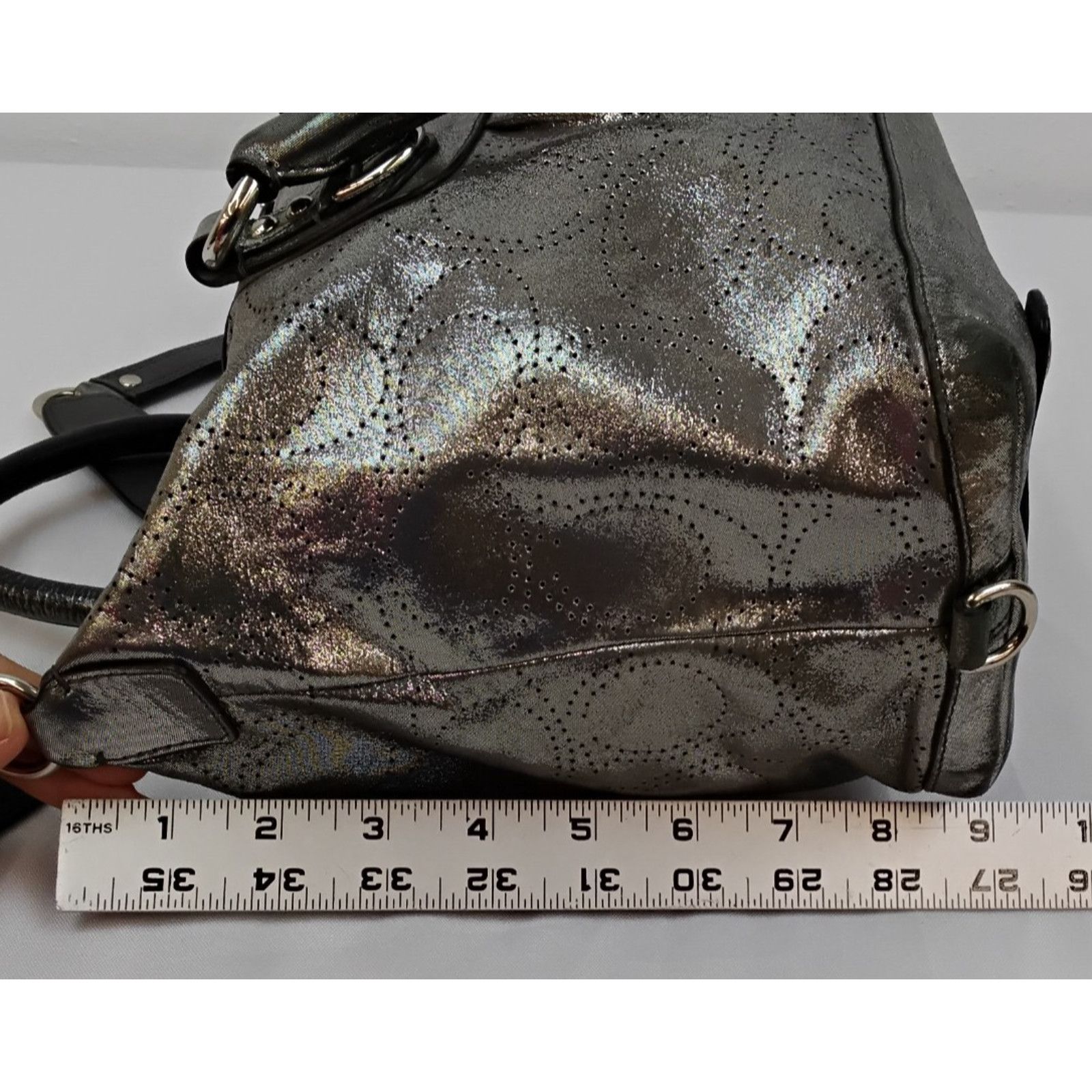 Coach Coach Ashley Satchel Purse Silver Perforated Leather 2000s Size ONE SIZE - 18 Thumbnail