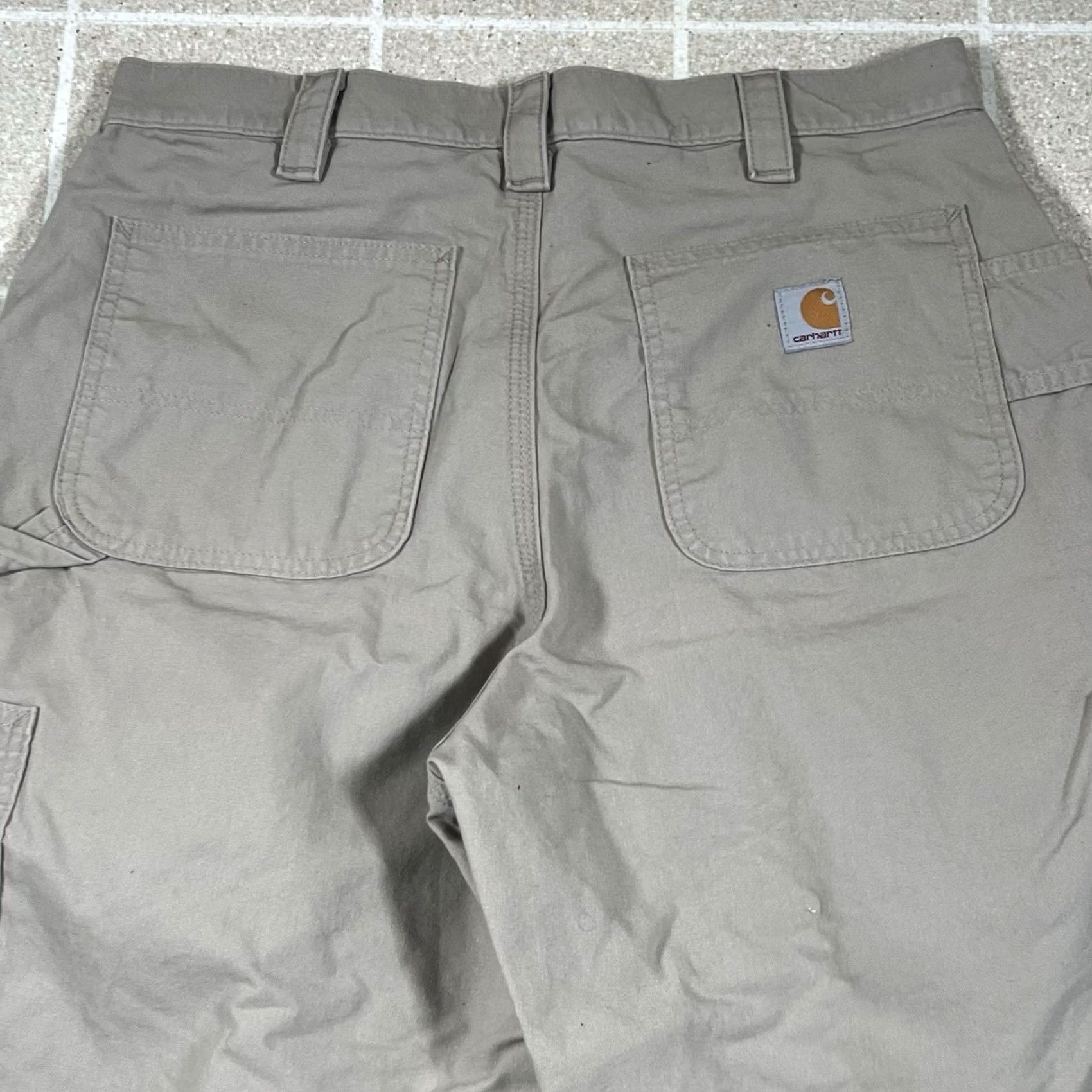 Carhartt VINTAGE Carhartt Workwear Cargo Shorts Men 32 Tan Brown Outdoor 12 Inseam Mens 32 Brown Cargo Shorts Size US 32 / EU 48 - 4 Thumbnail