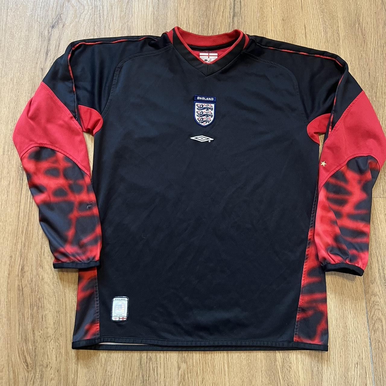 Umbro Umbro England 2002/04 goalkeeper goalkeeper long Size US S / EU 44-46 / 1 - 1 Thumbnail
