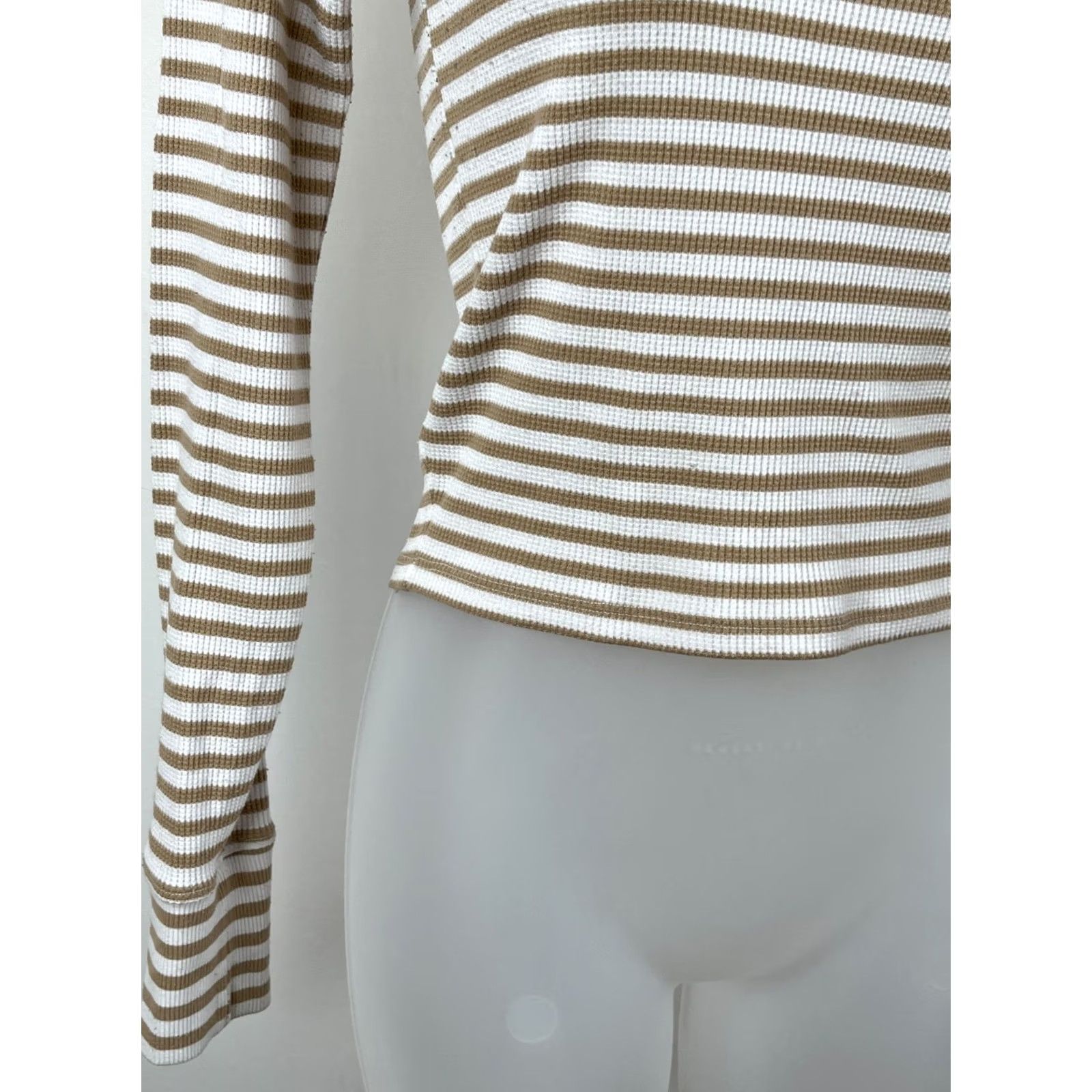 American Eagle Outfitters American Eagle Outfitters Top Womens S White Brown Stripe Turtleneck Long Sleeve Casual Size S / US 4 / IT 40 - 4 Thumbnail