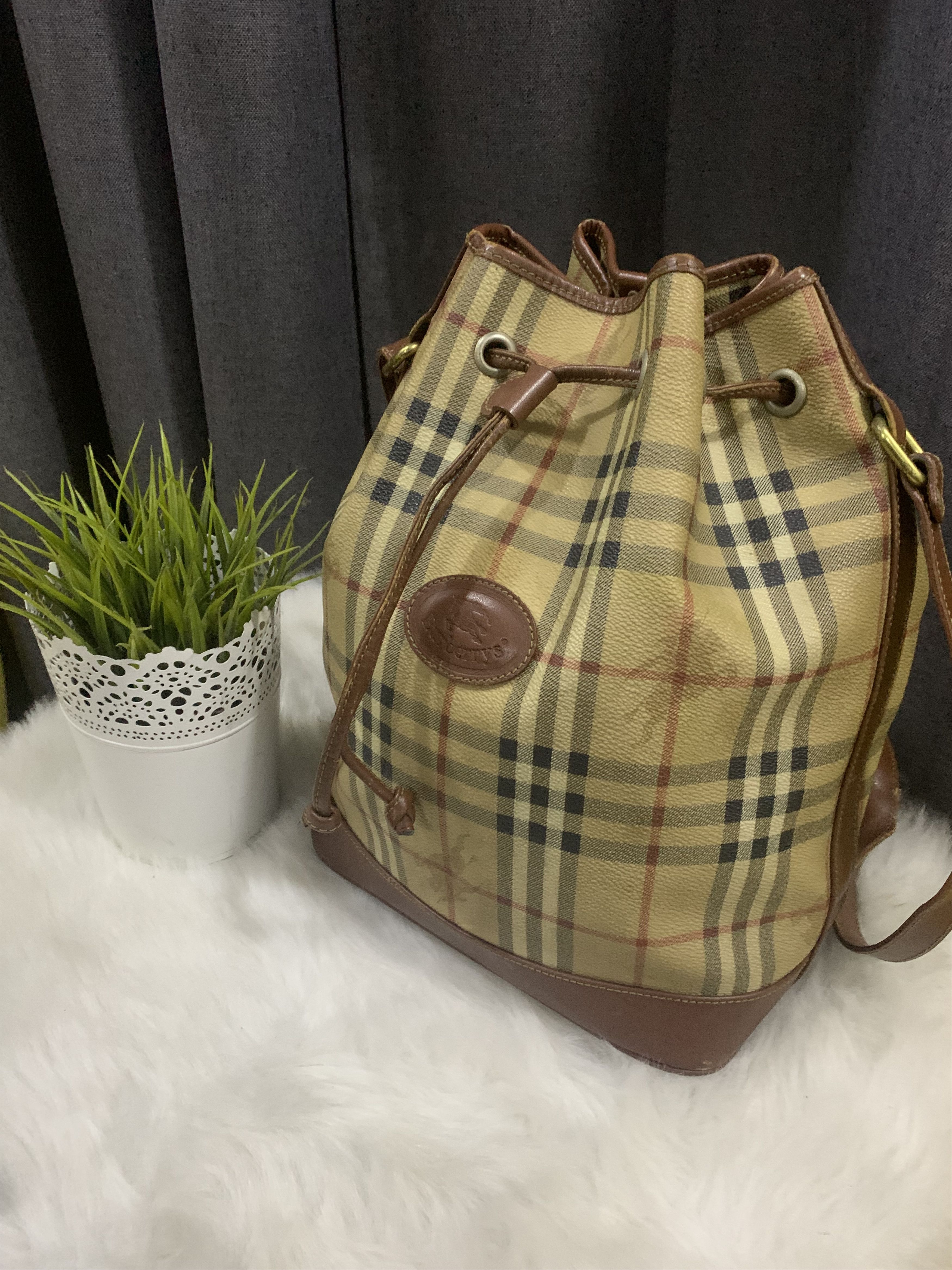 Burberry VINTAGE!! Bucket Bag Burberry Novacheck Size ONE SIZE - 2 Thumbnail
