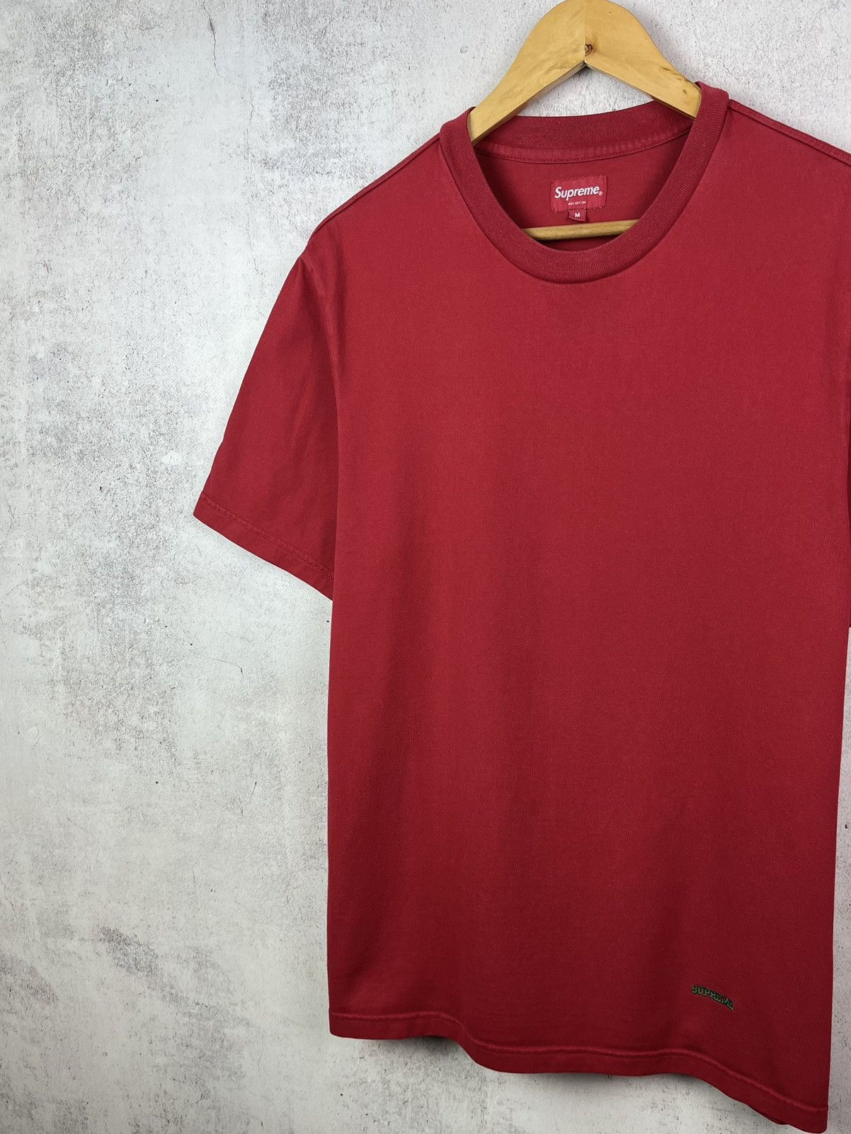 Supreme Supreme University S/S Top Logo T-Shirt Rare Retro Hype Y2K Size US M / EU 48-50 / 2 - 1 Thumbnail