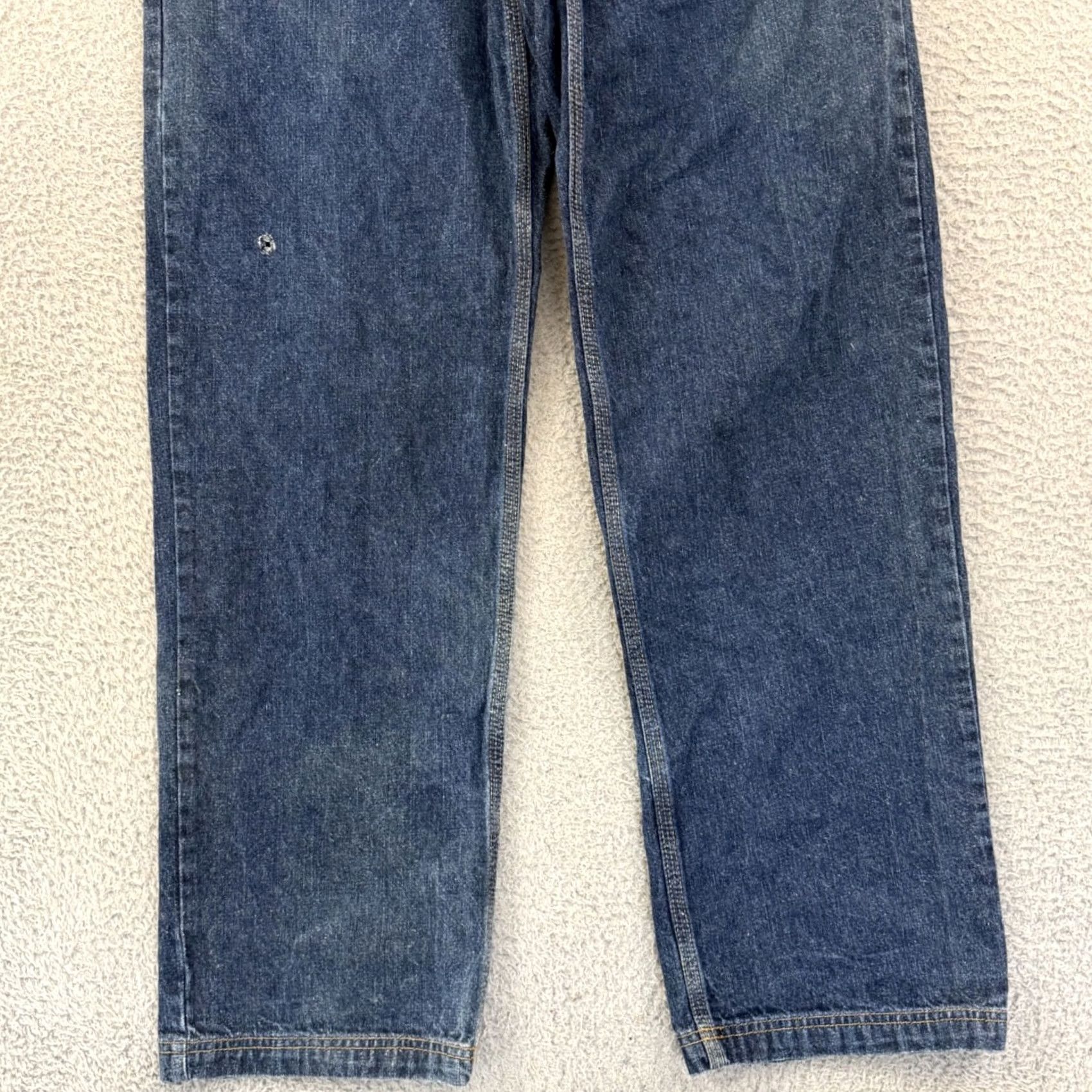 Tommy Hilfiger VINTAGE Tommy Hilfiger Jeans Men 33x34 Baggy Wide-Leg 90s Denim USA Jeans Mens 90s Wide-Leg Blue Tom* Size US 33 - 2 Thumbnail