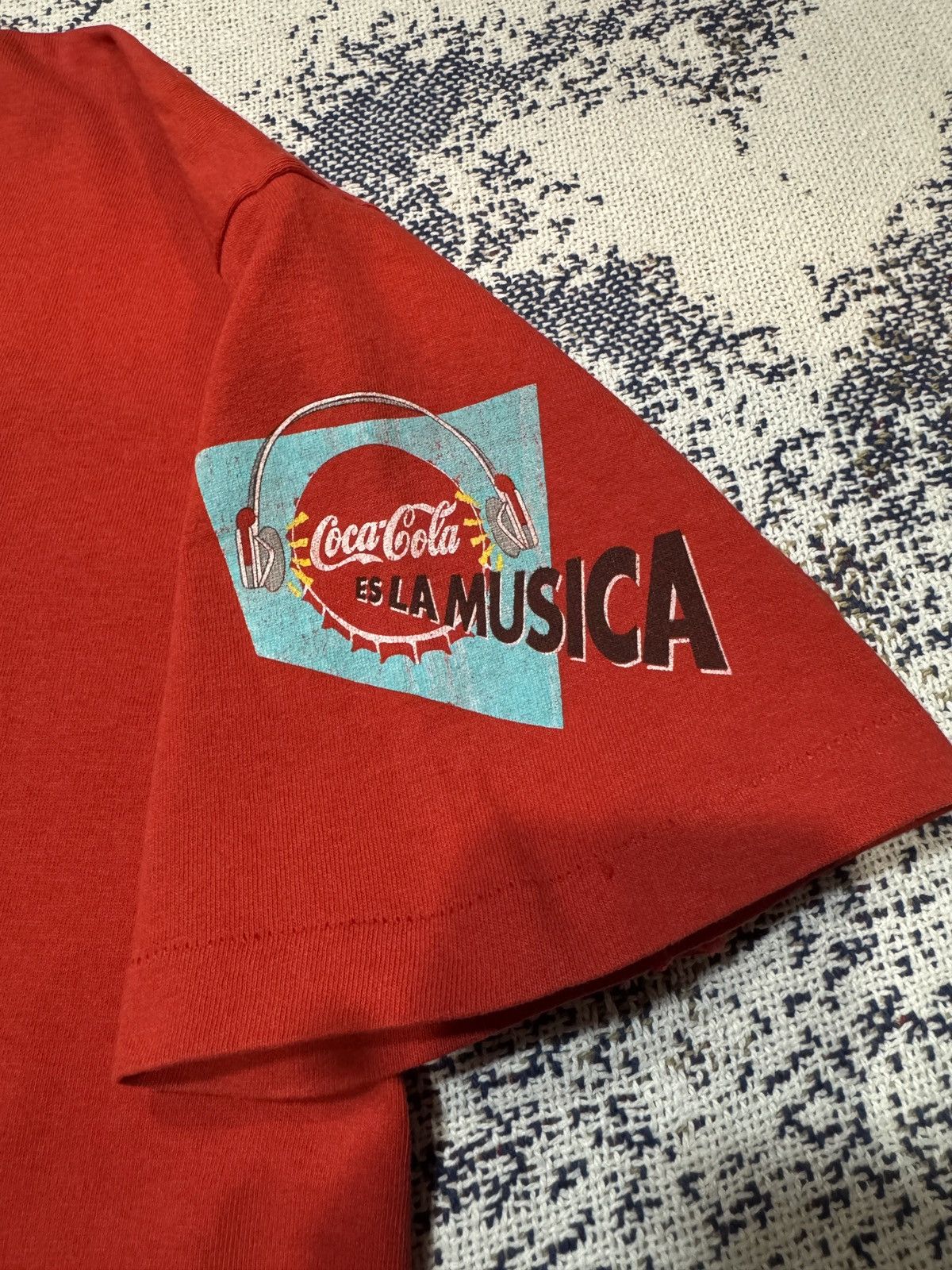 Vintage Vintage 1993 Red “Coca Cola Is The Music” Mexico Art Tee Size US L / EU 52-54 / 3 - 4 Thumbnail