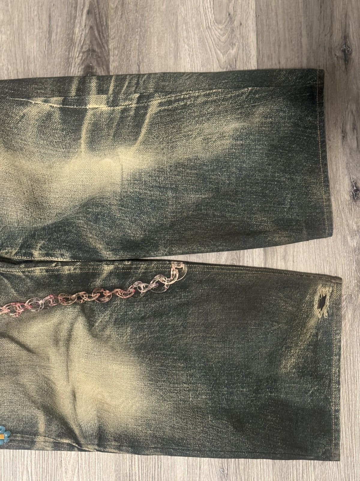 Acne Studios Acne Studios Printed Chain Kawaii Embellished Jeans Size US 28 / EU 44 - 4 Thumbnail