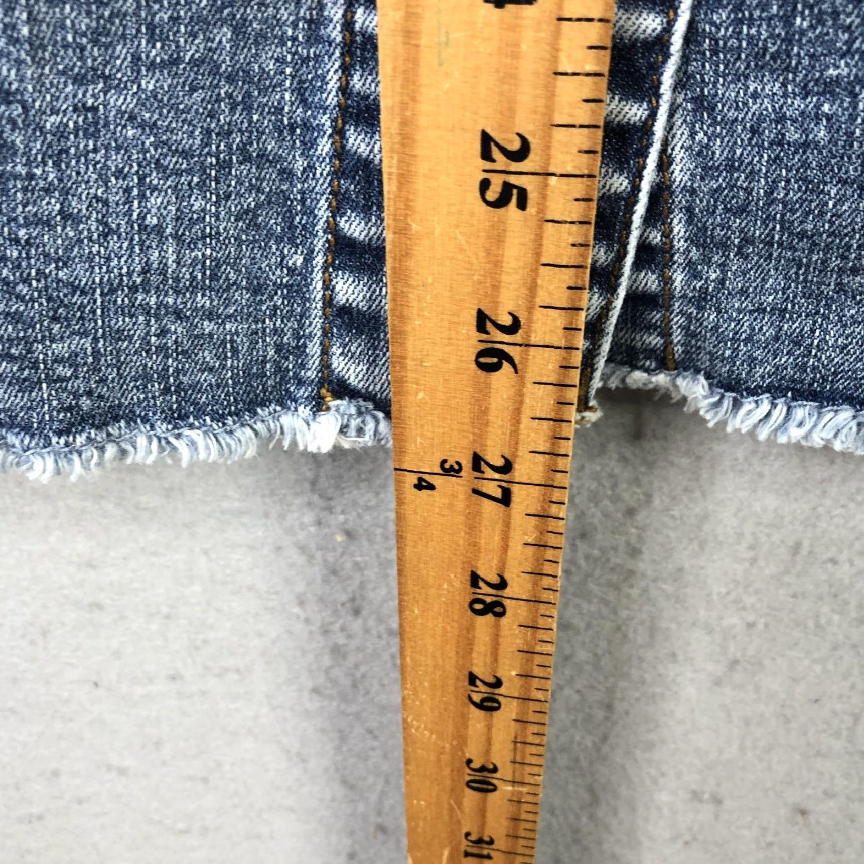 Vintage KUT from the Kloth Denim Jacket Womens 1X Blue Raw Hem Button Front KJ0314MB1-3 Jacket Adult Womens Blue Denim Short Jacket Size XL / US 12-14 / IT 48-50 - 4 Thumbnail