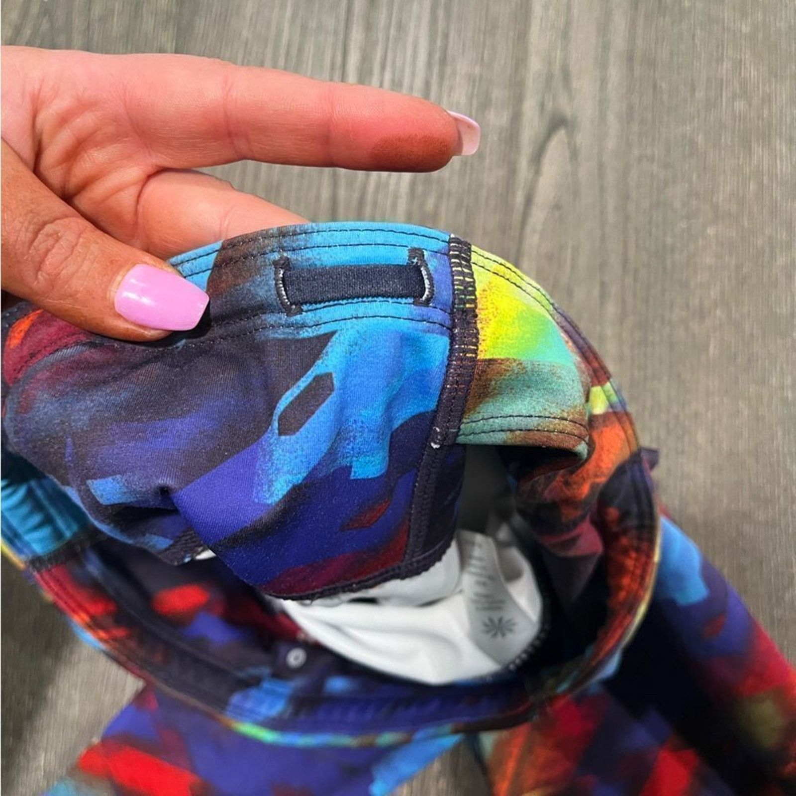 Athleta Athleta Colorburst Sonar Rainbow Leggings Size XS Size 25" / US 0 / IT 36 - 5 Thumbnail