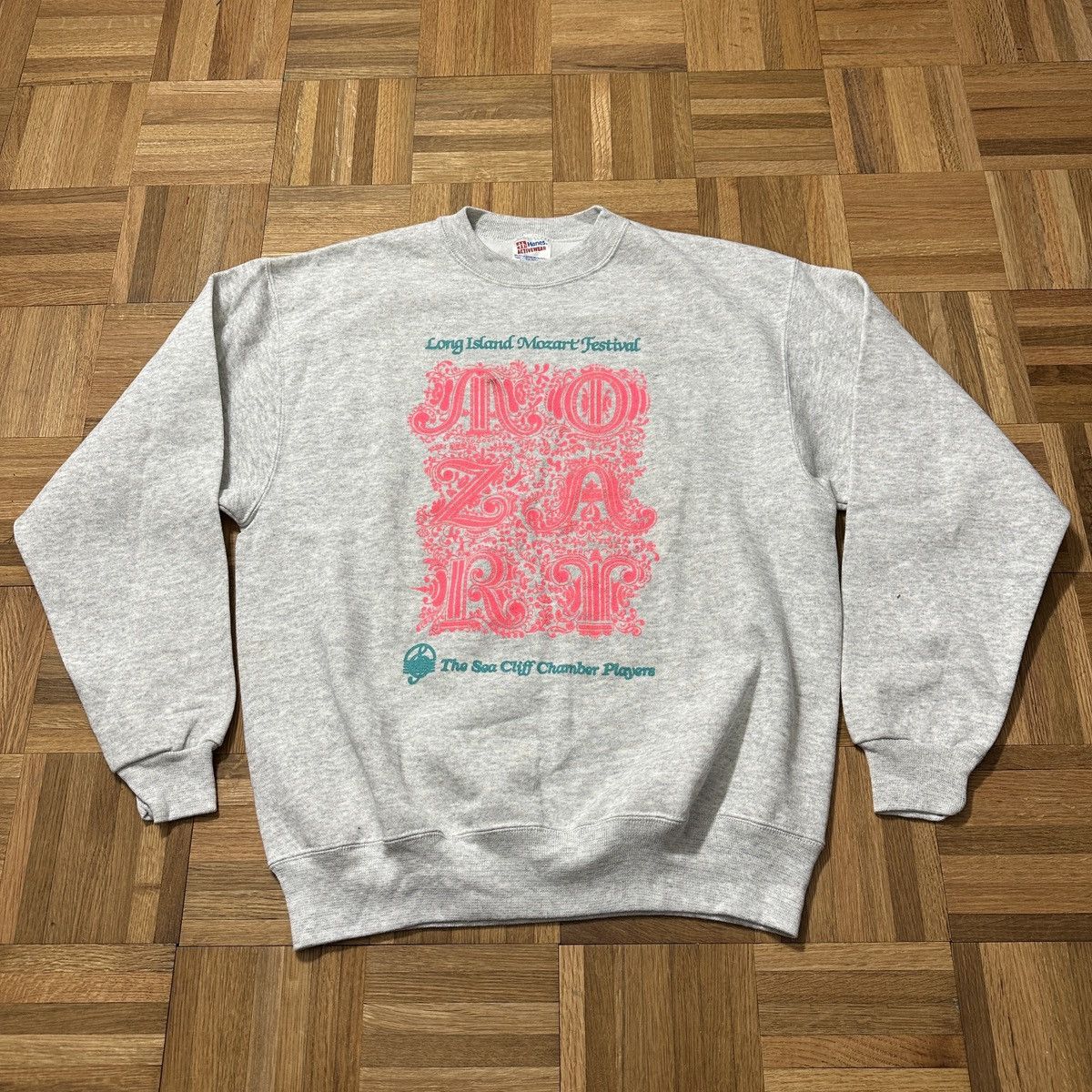 Hanes Vintage Long Island Mozart Festival sweatshirt Size US L / EU 52-54 / 3 - 1 Thumbnail