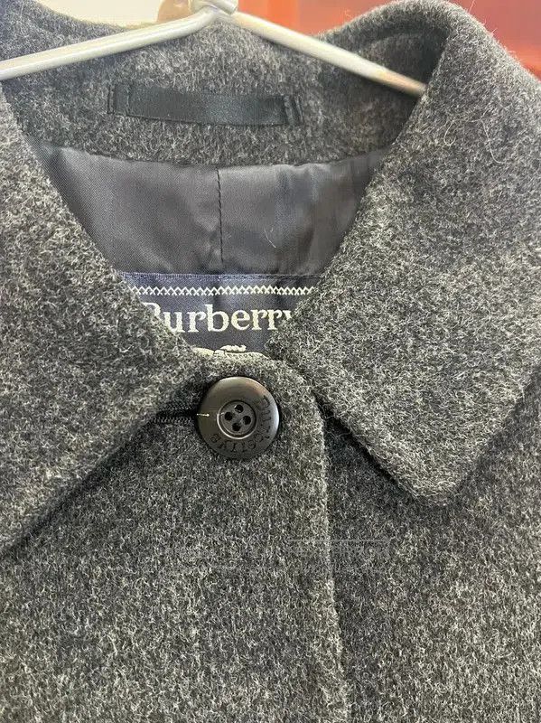 Burberry Burberry Gray Wool Women's Coat. Size M / US 6-8 / IT 42-44 - 4 Thumbnail
