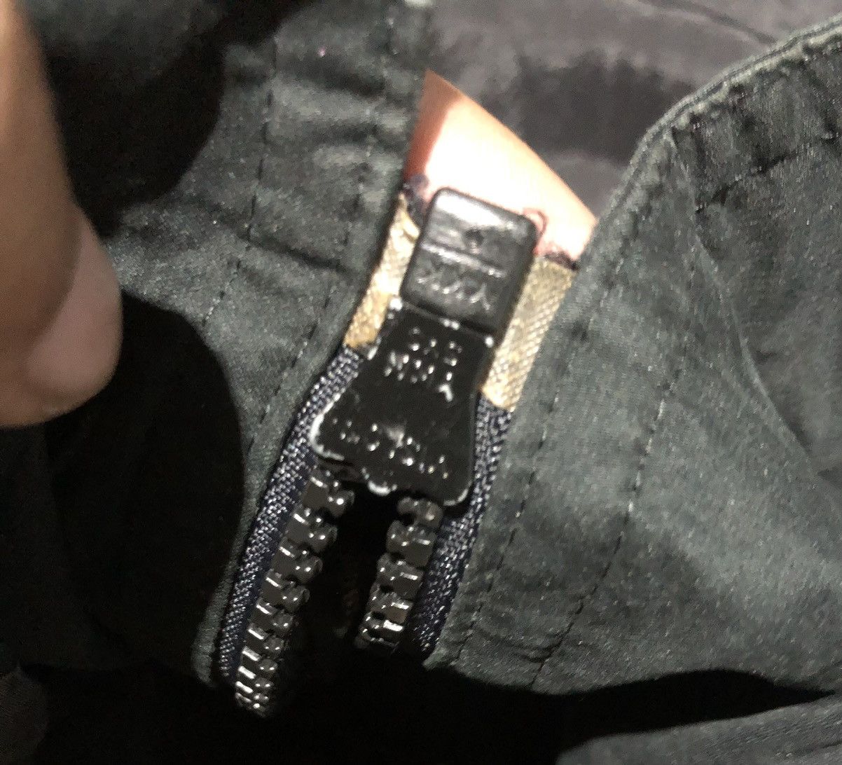 Burberry Burberry London Size US M / EU 48-50 / 2 - 5 Thumbnail