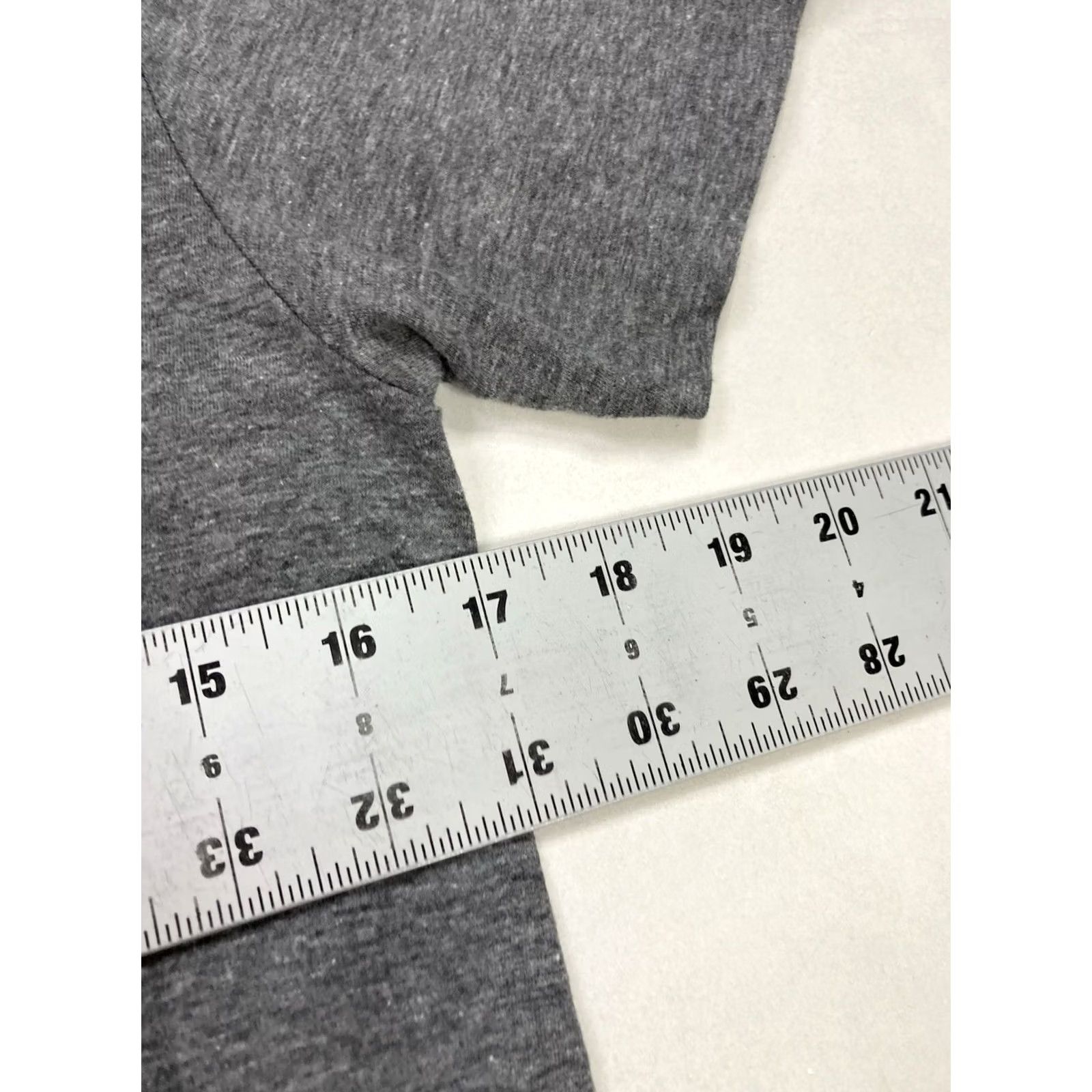 Vintage VINTAGE ACDC High Voltage Graphic T-shirt Women Small Gray Short Sleeve AC/DC Music Size S / US 4 / IT 40 - 7 Thumbnail
