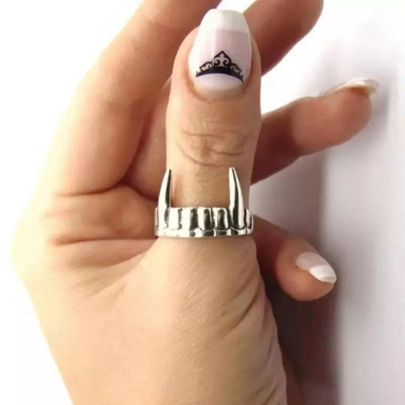 Jewelry × Vintage Punk Vampire Teeth Ring Size ONE SIZE - 5 Thumbnail