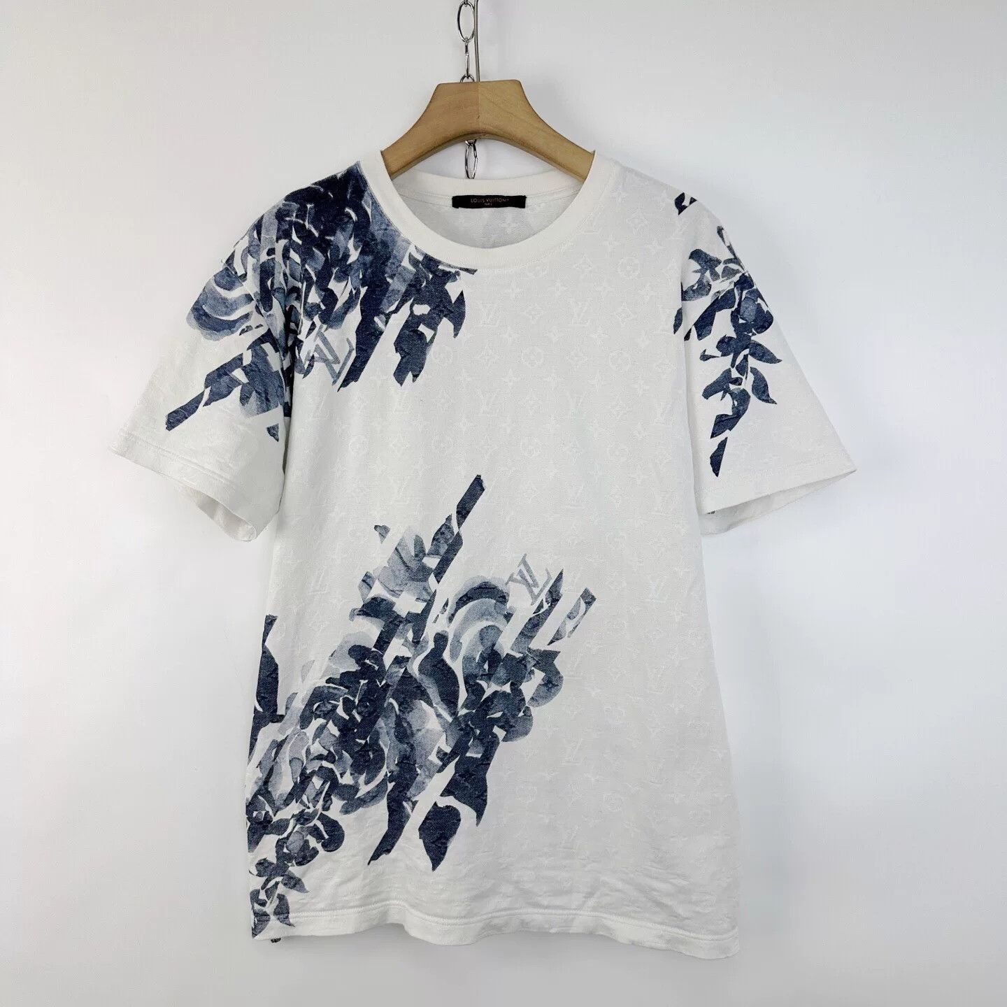 Louis Vuitton Louis Vuitton New White Floral Monogram T-shirt Size S / US 4 / IT 40 - 1 Thumbnail