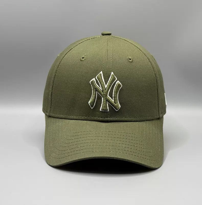 New Era NEW ERA 940 Baseball Cap army green Yankees Hardtop Bend Size ONE SIZE - 1 Thumbnail