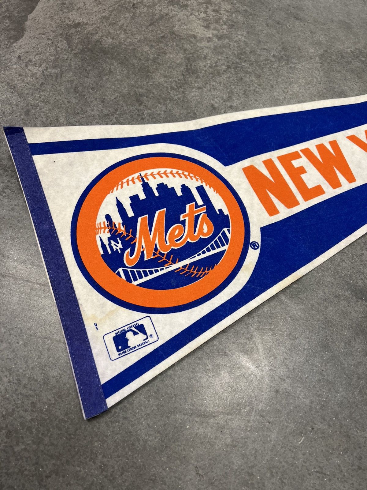 Vintage 90's VTG Vintage MLB New York Mets Baseball Team Pennant Size ONE SIZE - 2 Thumbnail