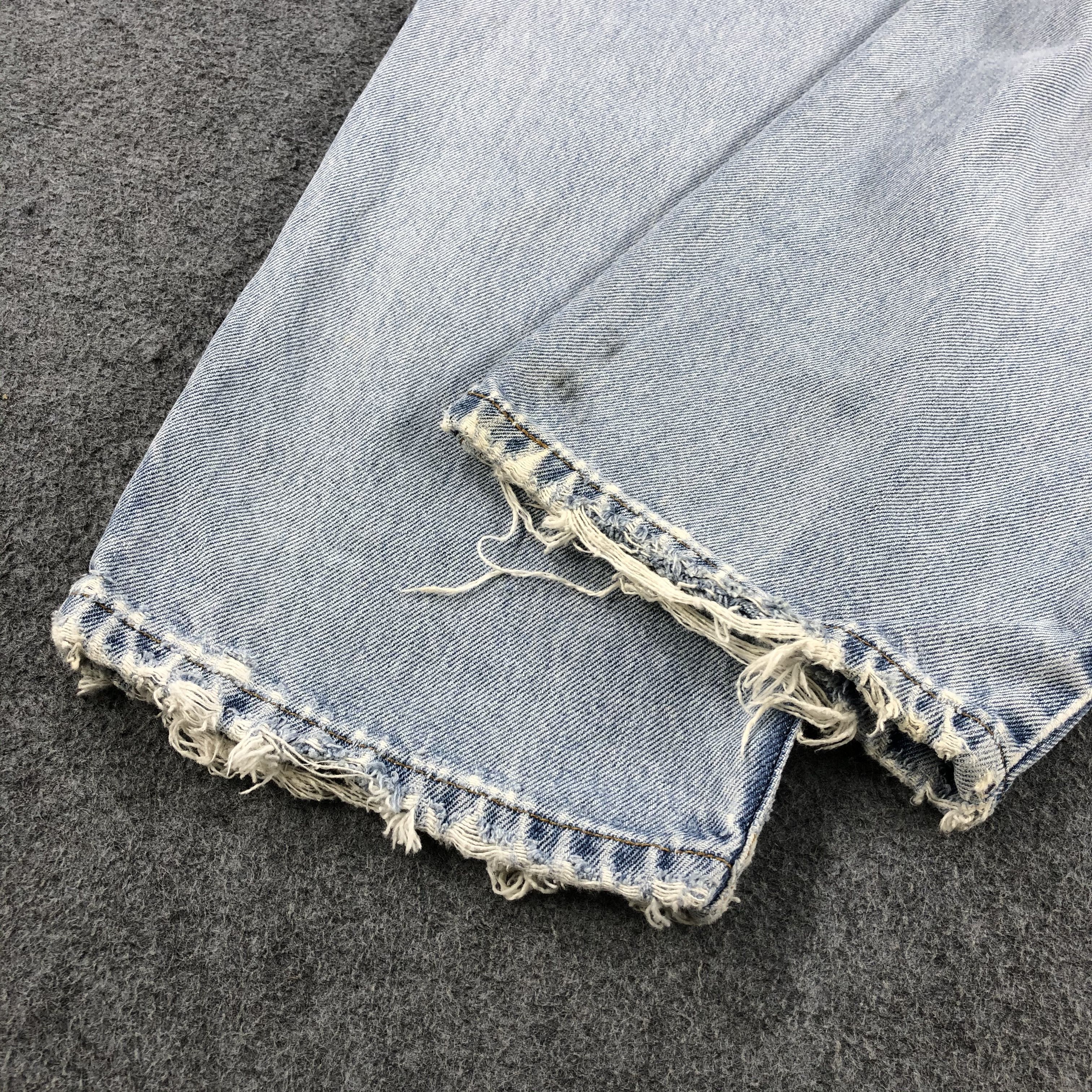 Levi's Vintage 90s Light Wash Levis 550 Jeans-J1622 Size US 33 - 6 Thumbnail