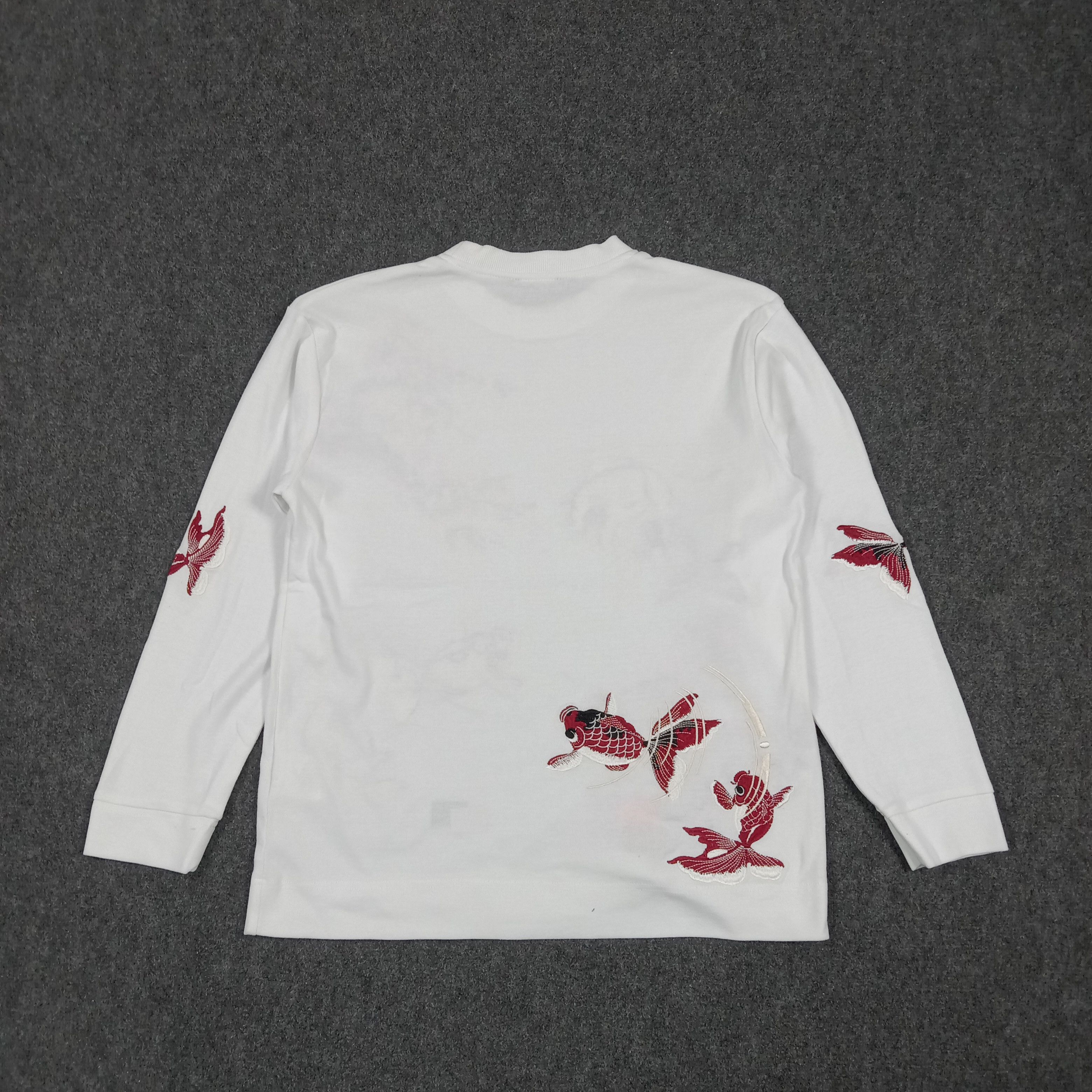Japanese Brand Karu-Toh Japanese Goldfish Embroidered Sukajan Tshirt C292N6 Size US M / EU 48-50 / 2 - 4 Thumbnail